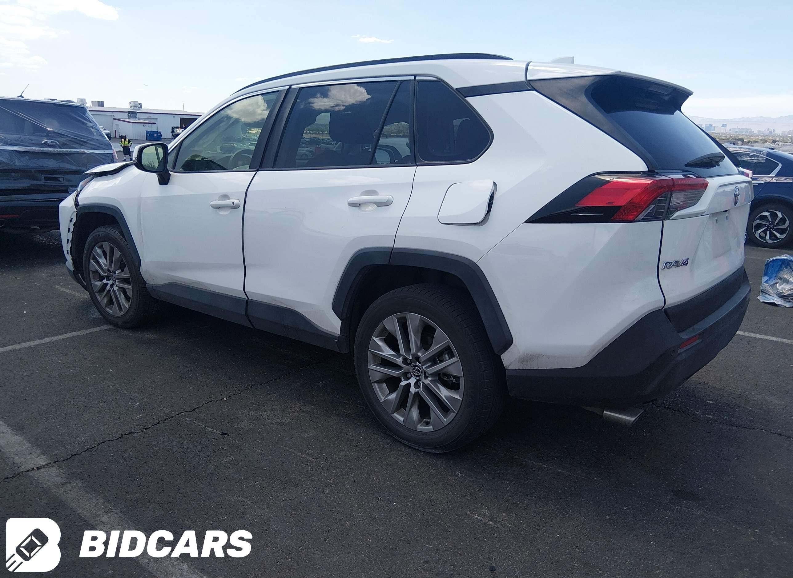 2020 Toyota RAV4, Xle Premium