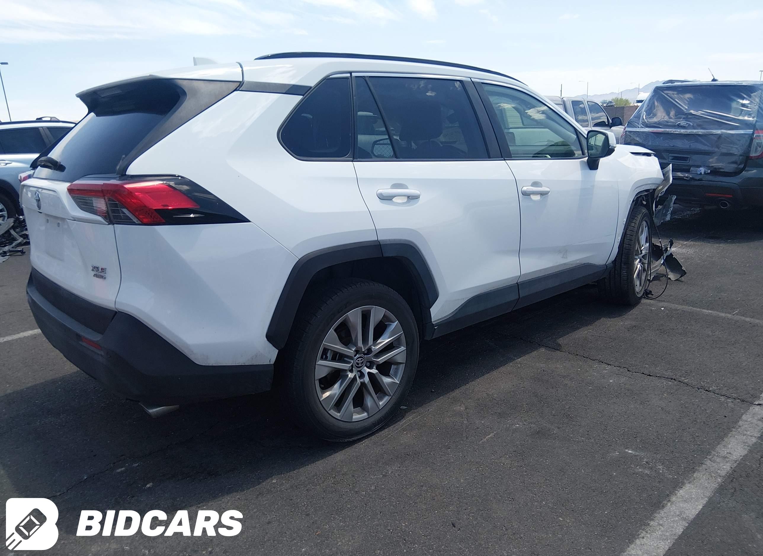 2020 Toyota RAV4, Xle Premium
