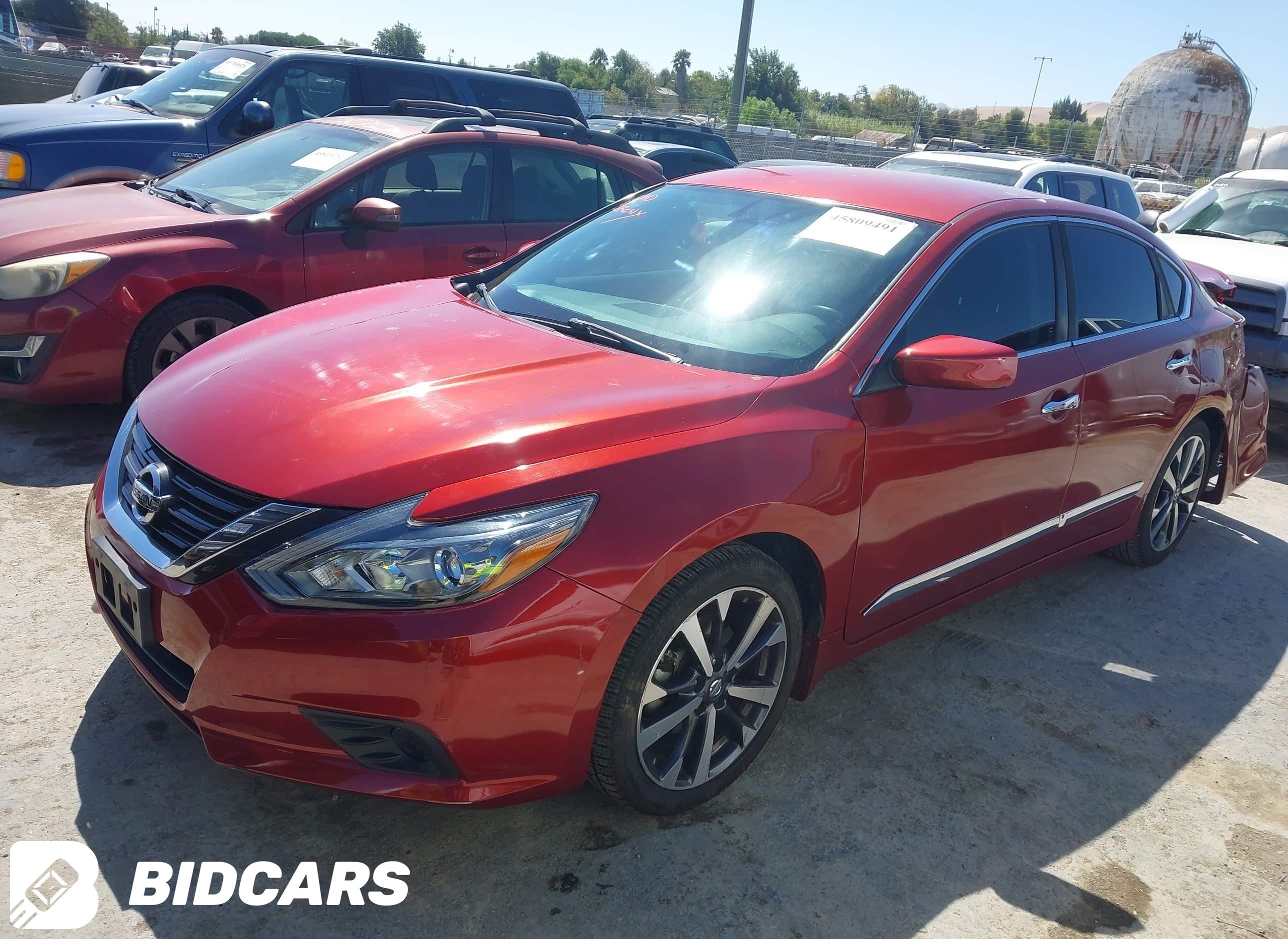 2016 Nissan Altima, 2.5 SR