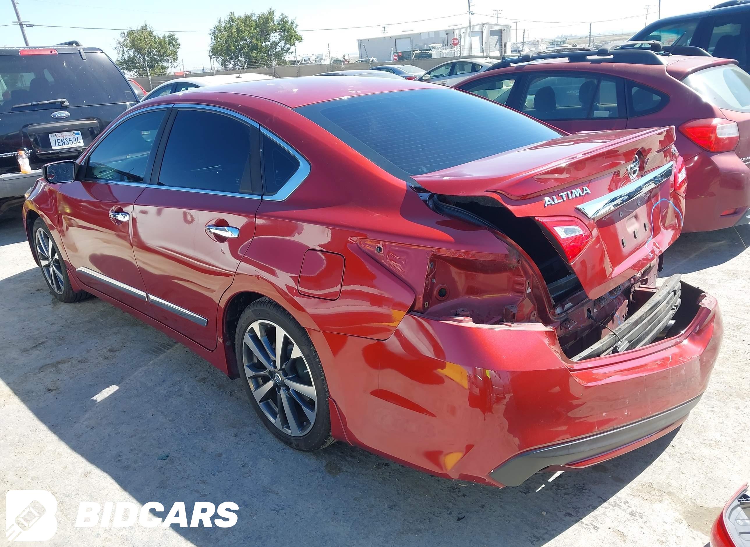 2016 Nissan Altima, 2.5 SR