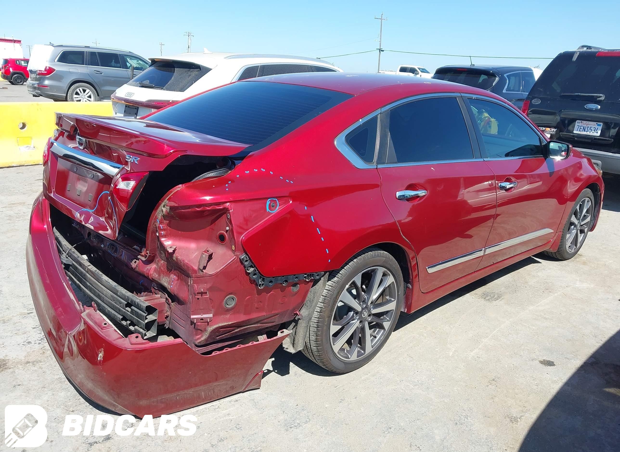 2016 Nissan Altima, 2.5 SR