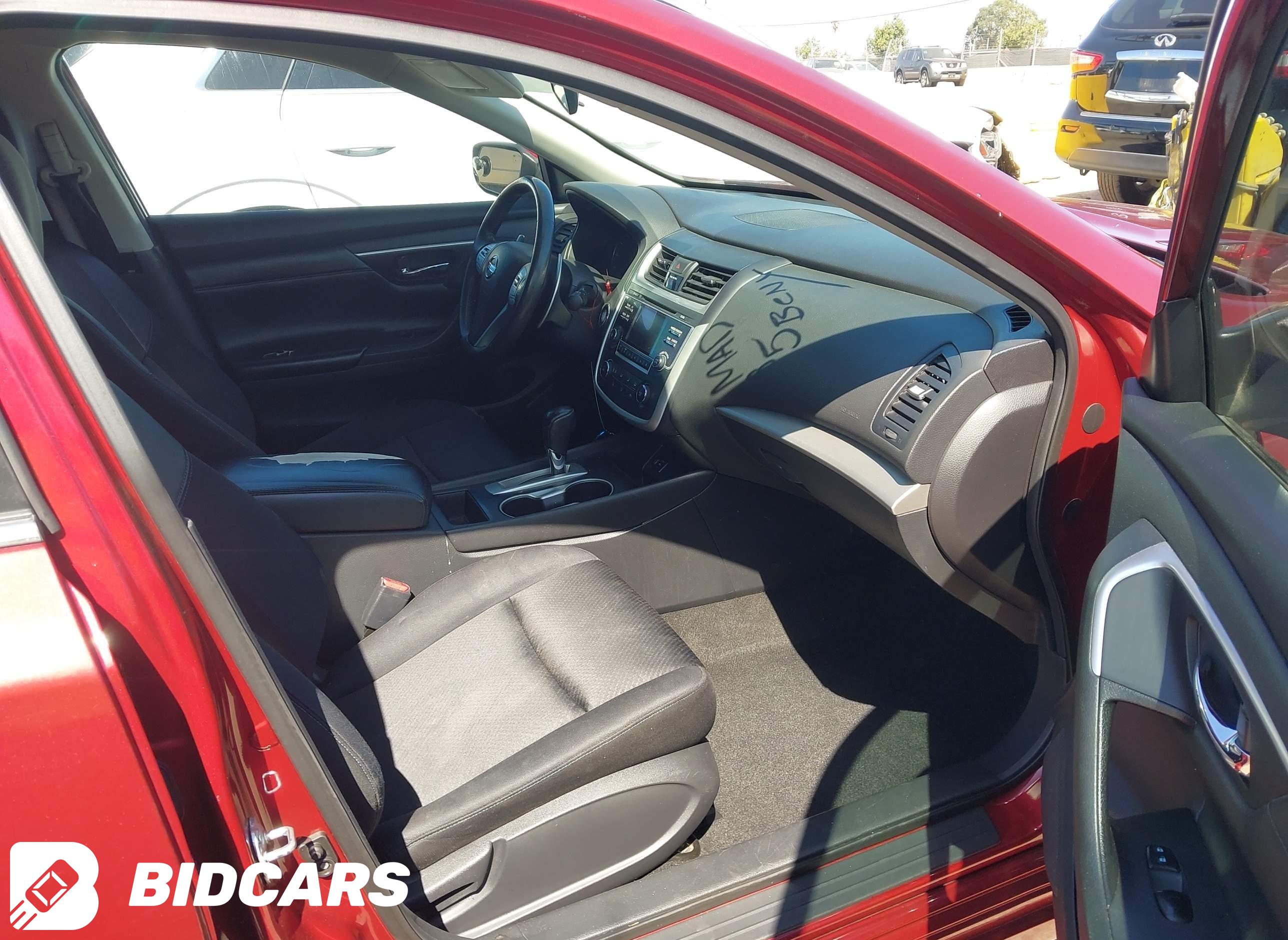 2016 Nissan Altima, 2.5 SR