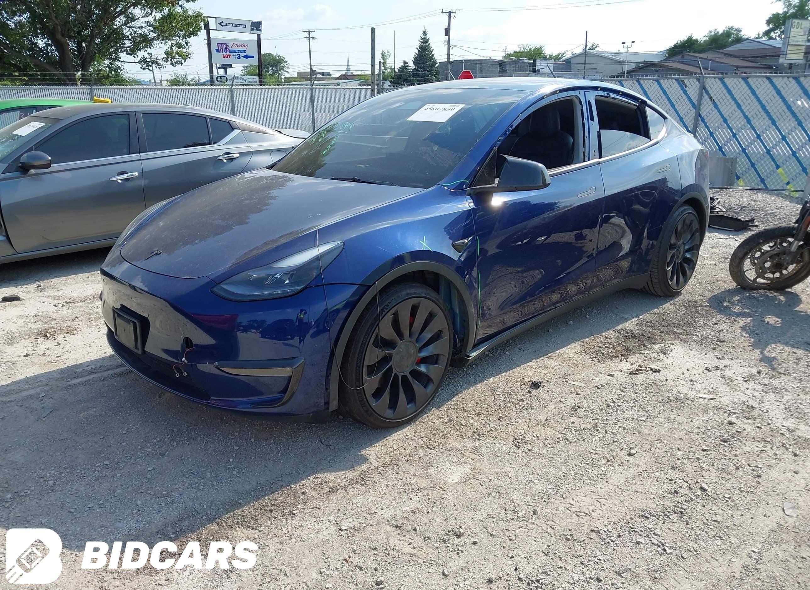 2023 Tesla Model Y, Performan...