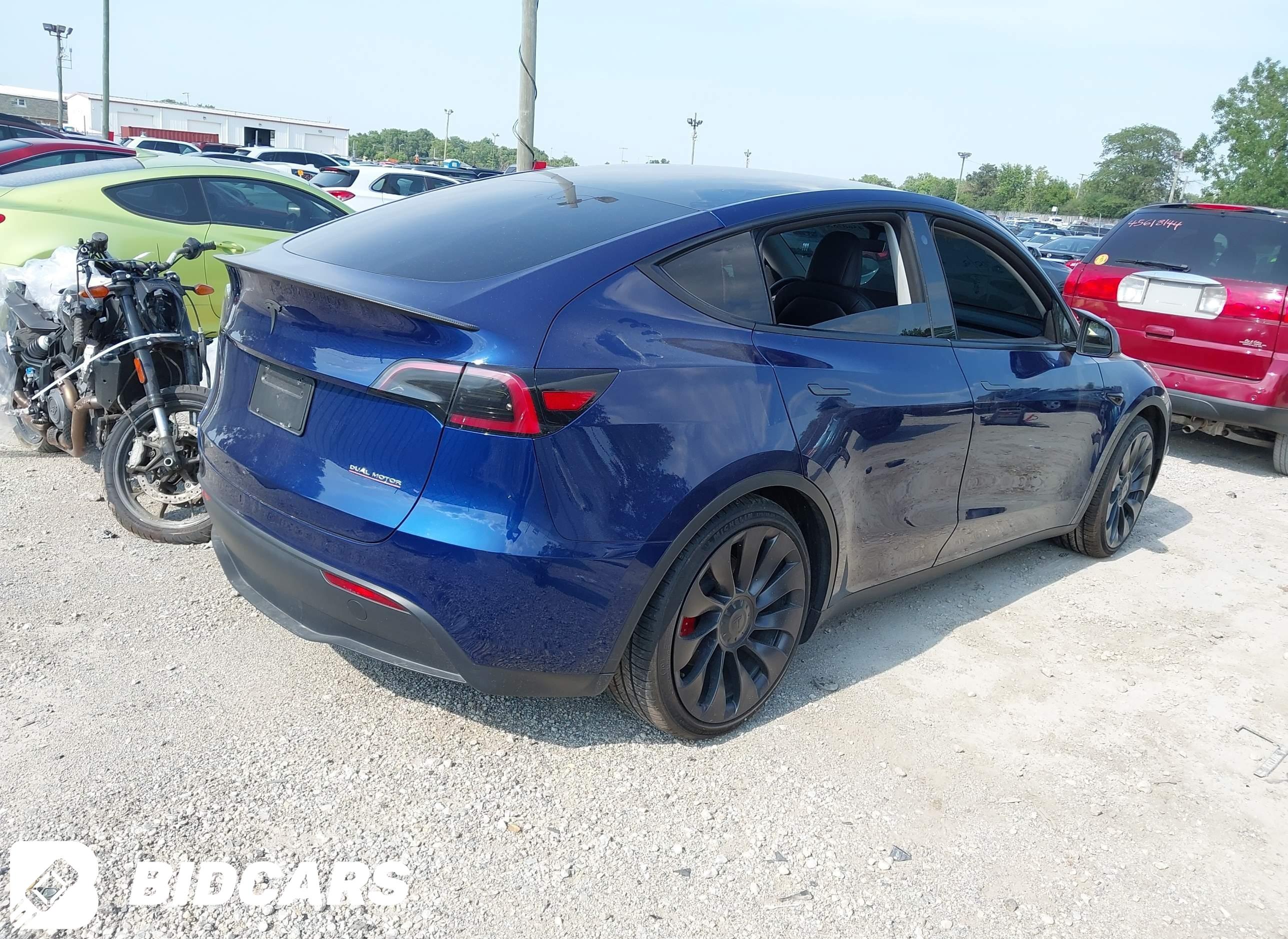 2023 Tesla Model Y, Performan...