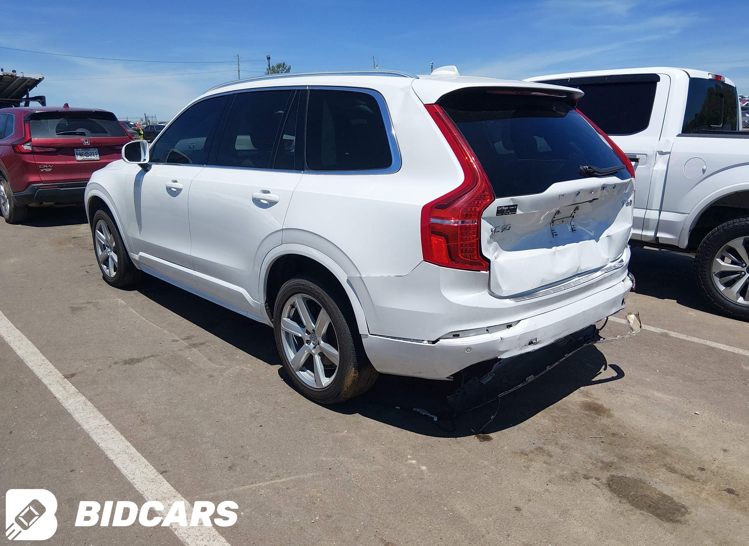 2021 Volvo XC90, T6 Momentum...