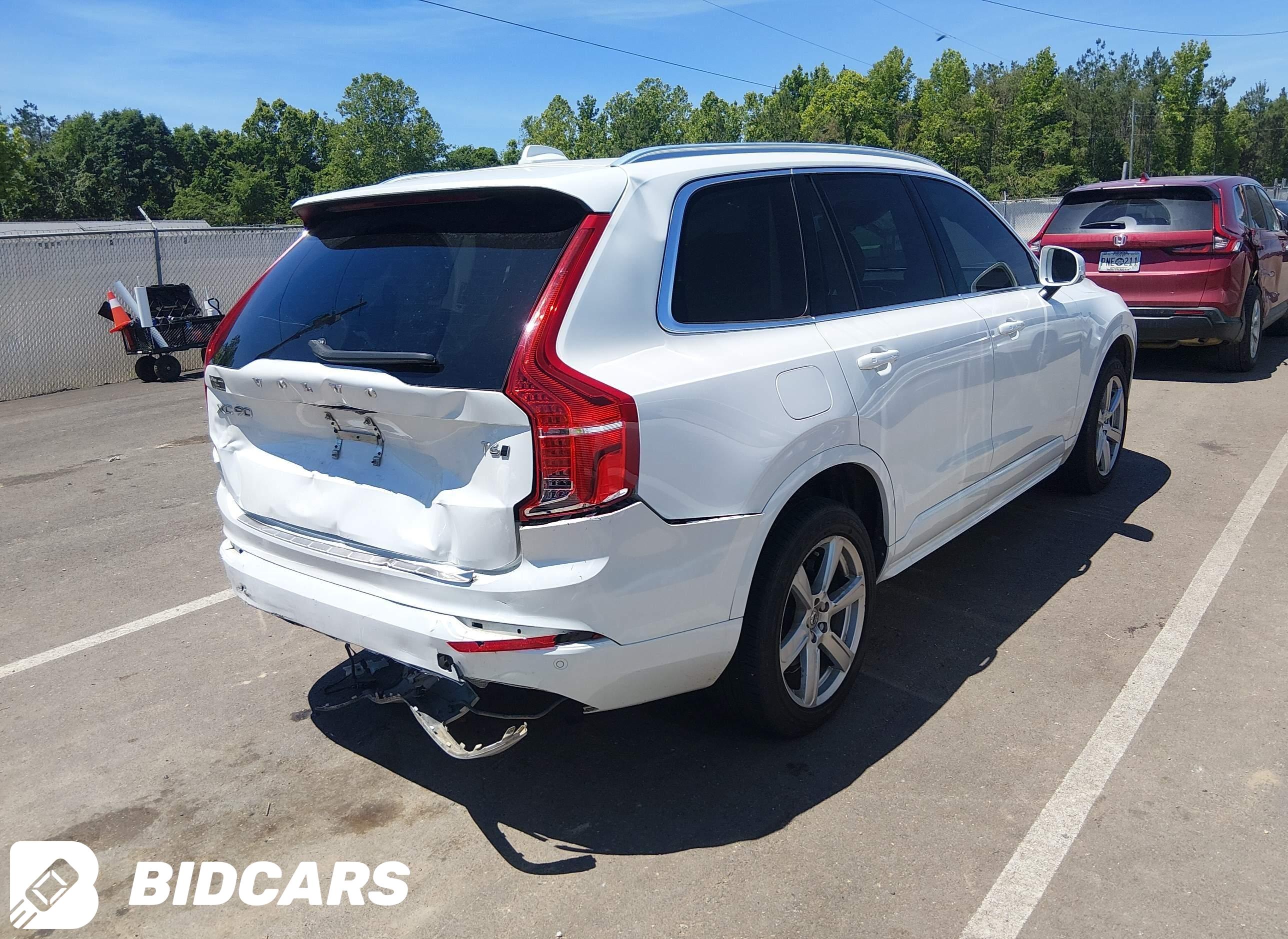 2021 Volvo XC90, T6 Momentum...