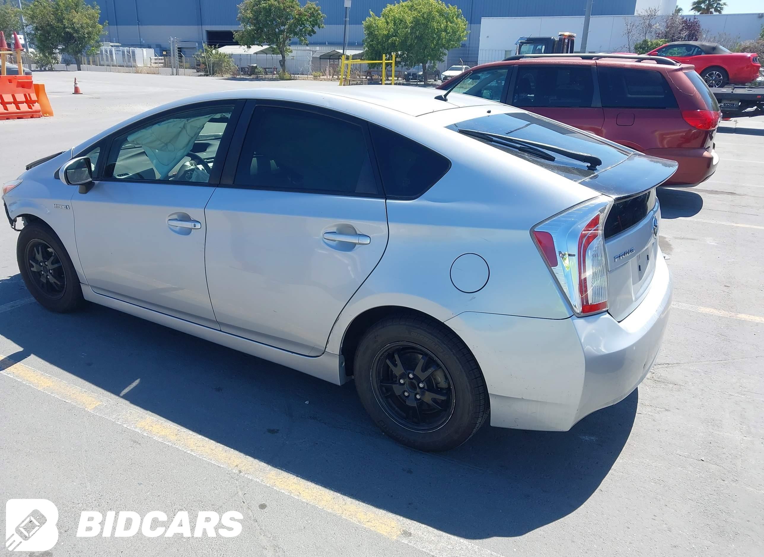 2015 Toyota Prius, Two