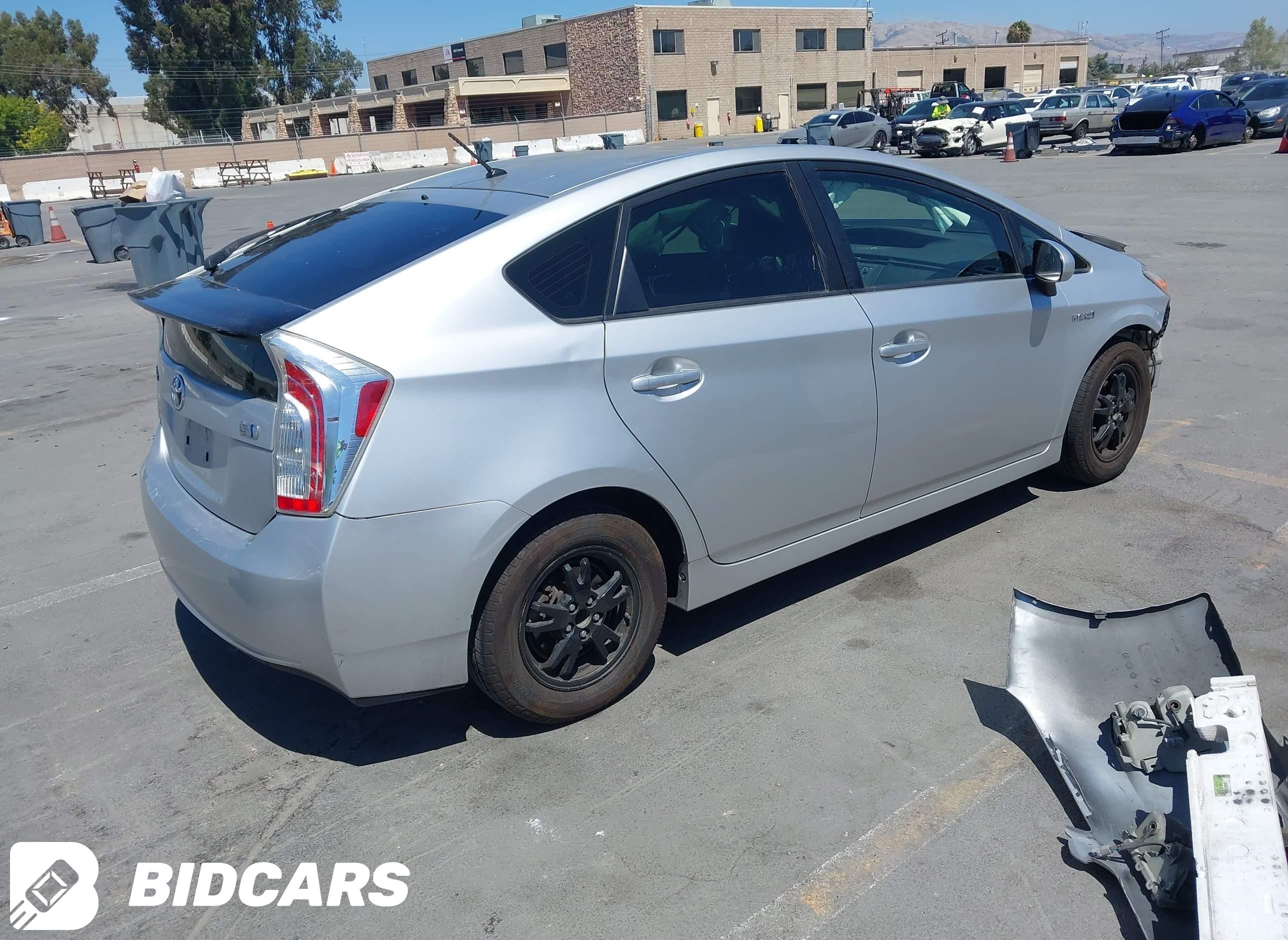 2015 Toyota Prius, Two