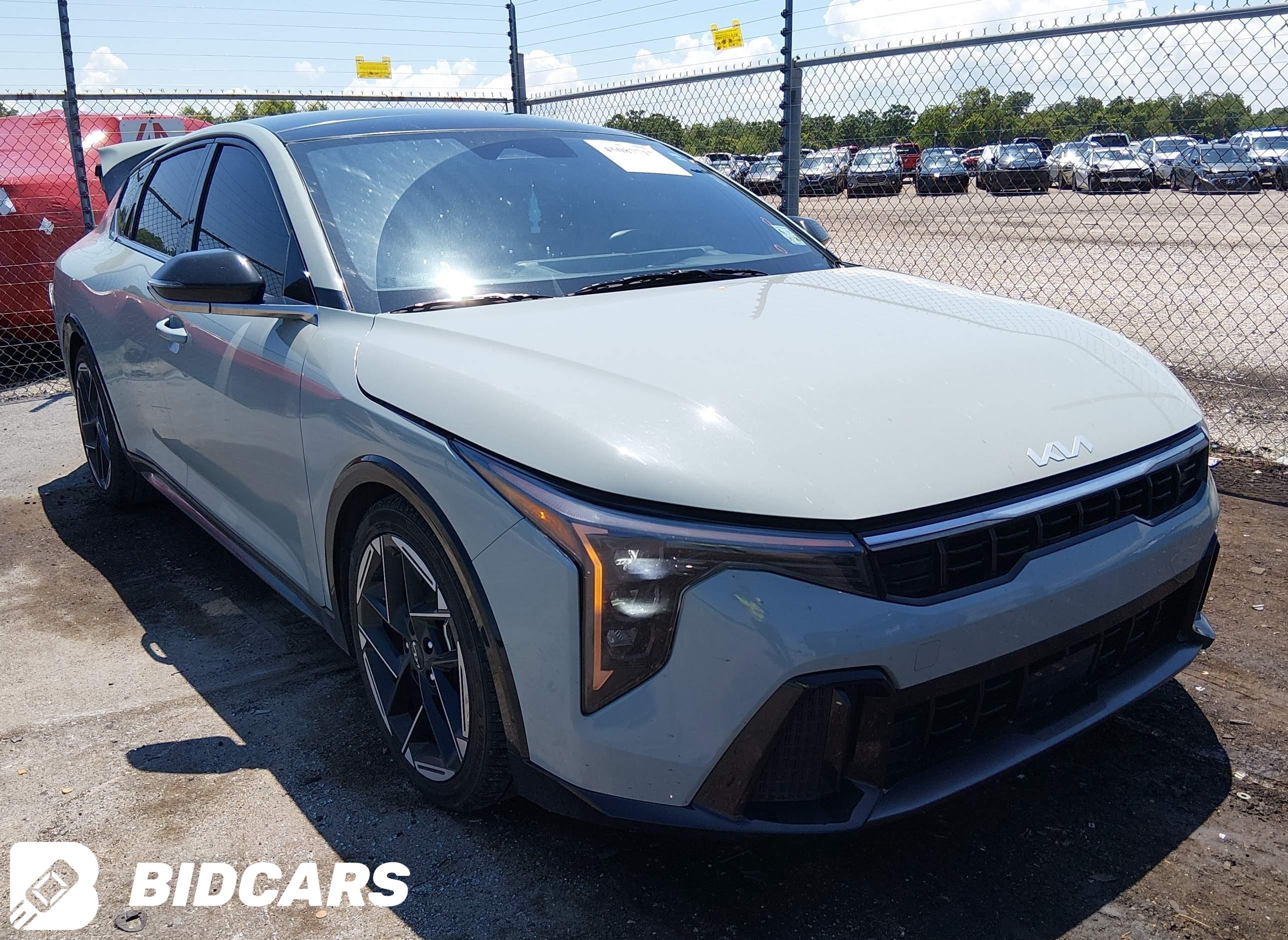 2025 KIA K4, Gt-Line