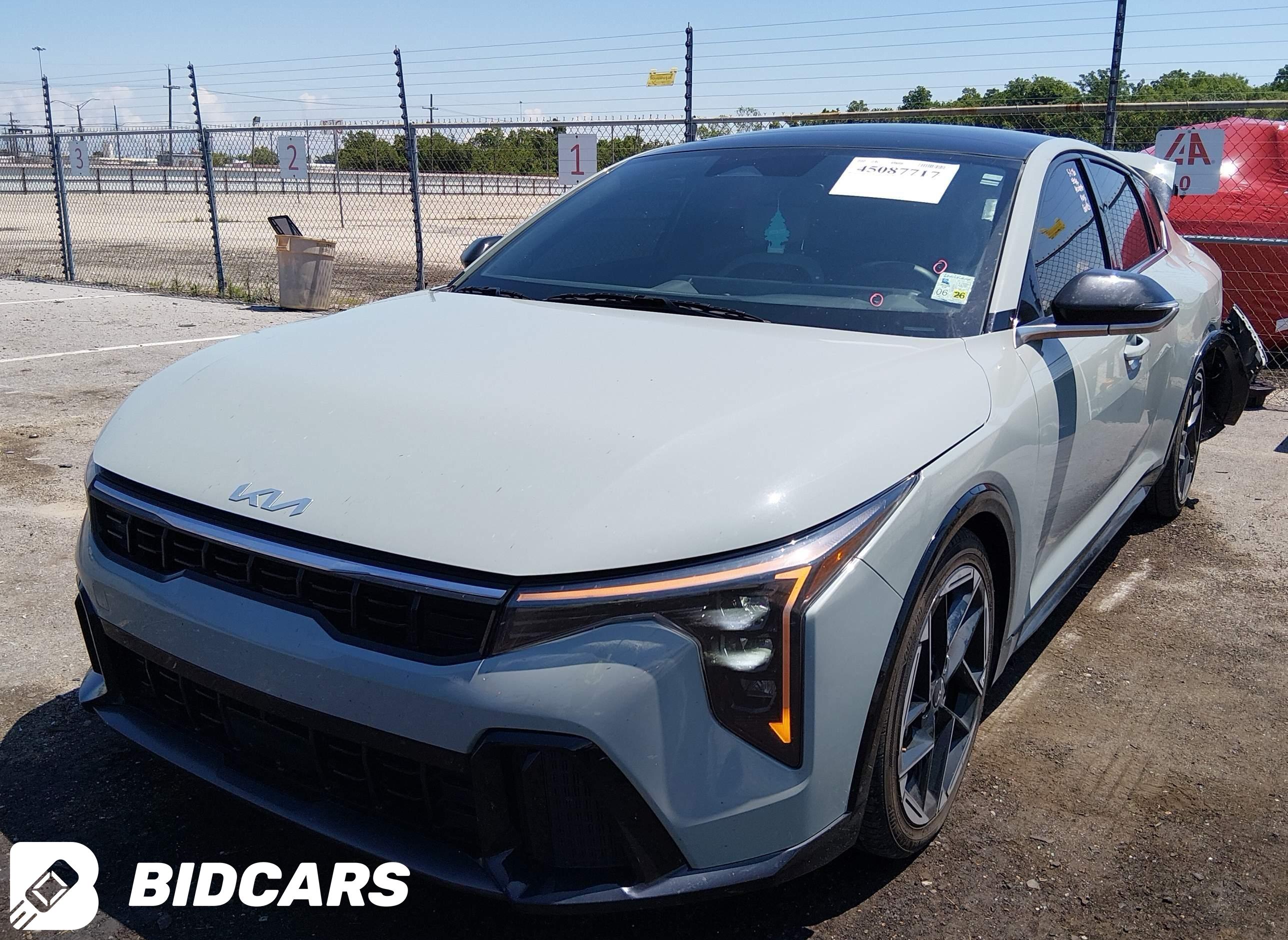2025 KIA K4, Gt-Line