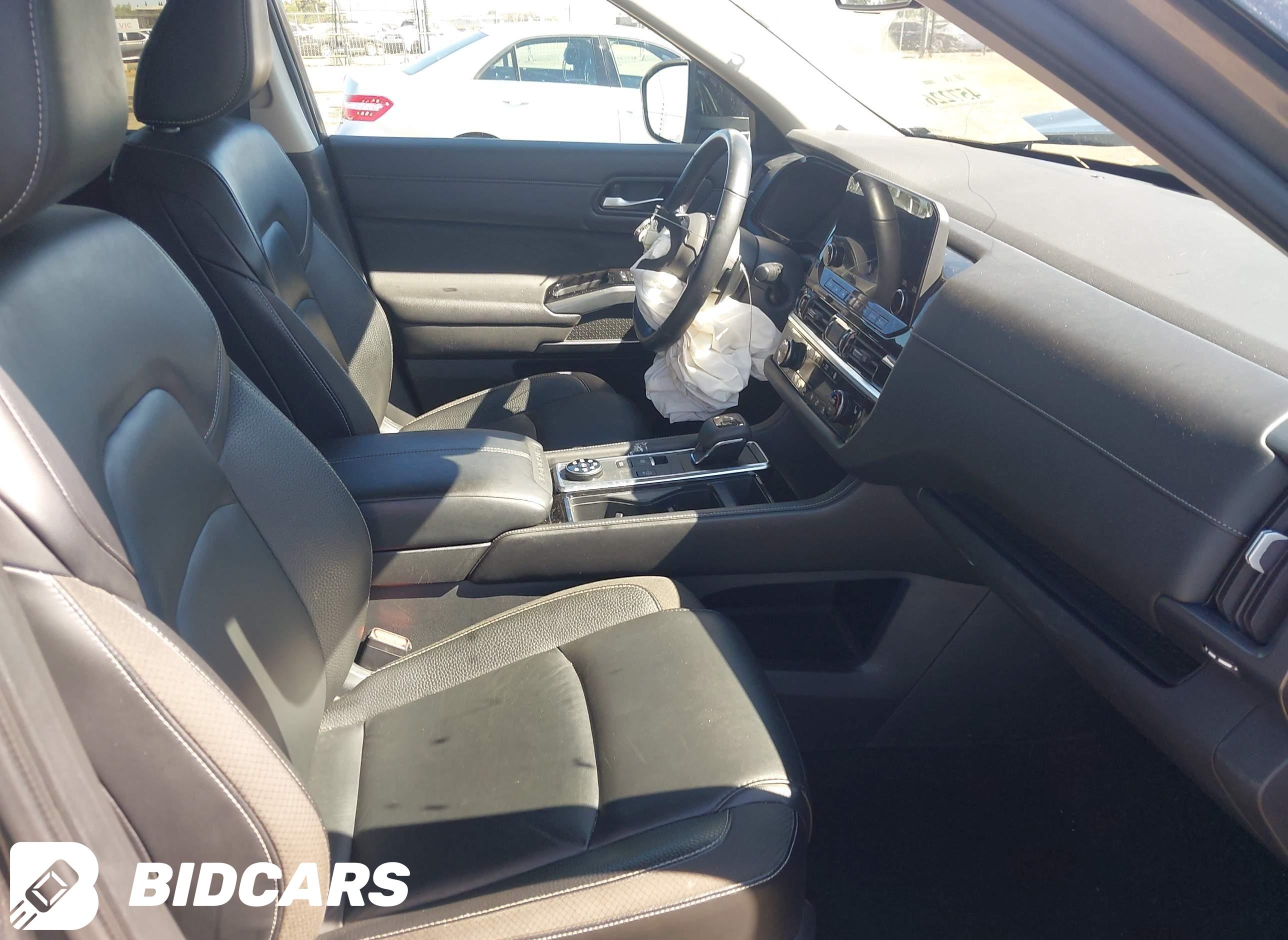 2023 Nissan Pathfinder, Sl 4Wd