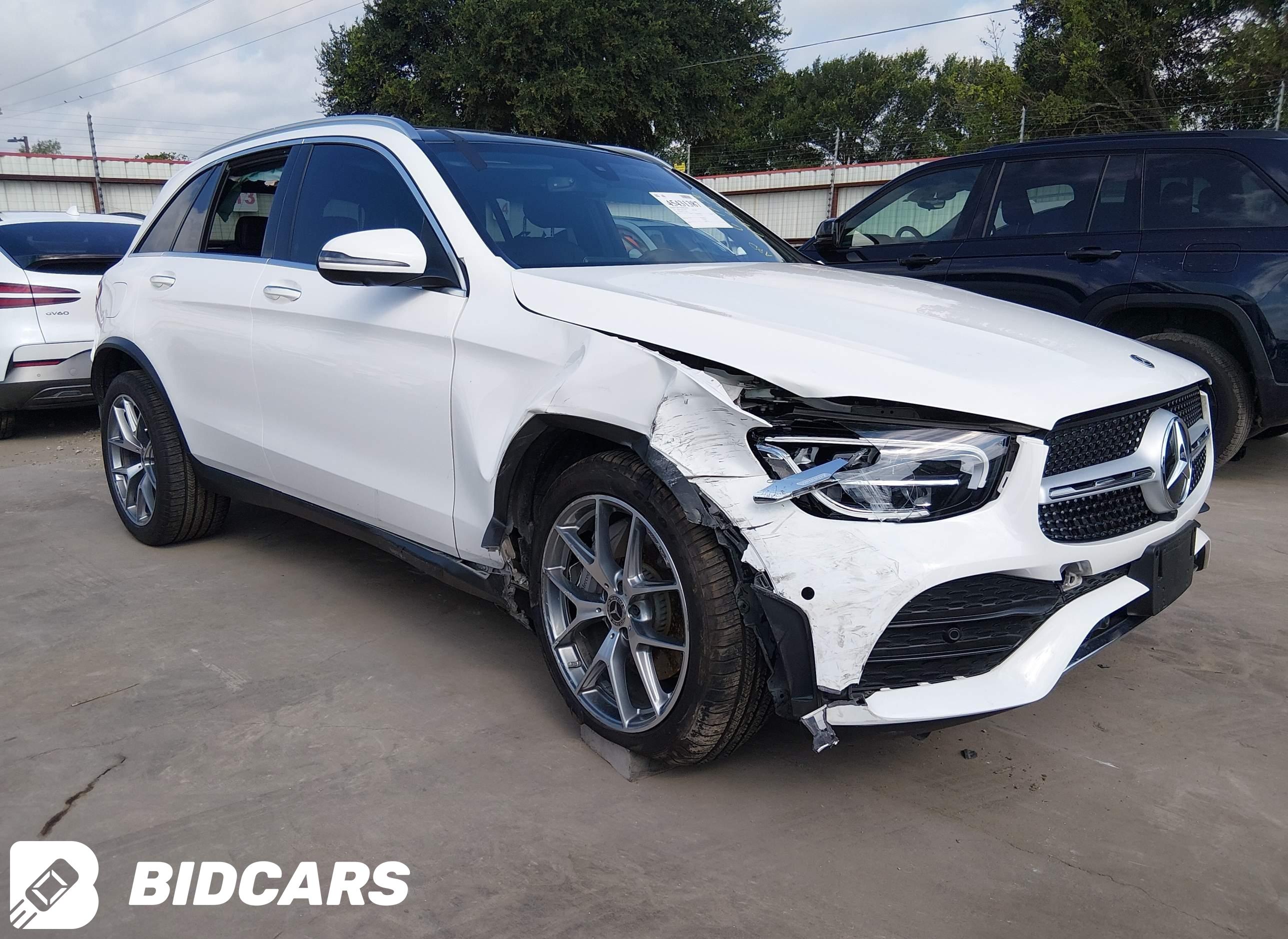 2020 Mercedes-Benz GLC 300, 4...
