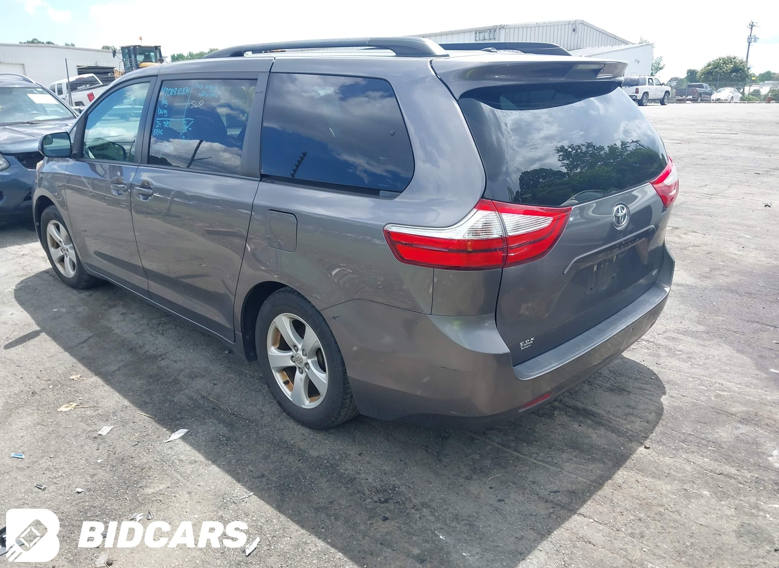 2015 Toyota Sienna, Le 8 Pass...