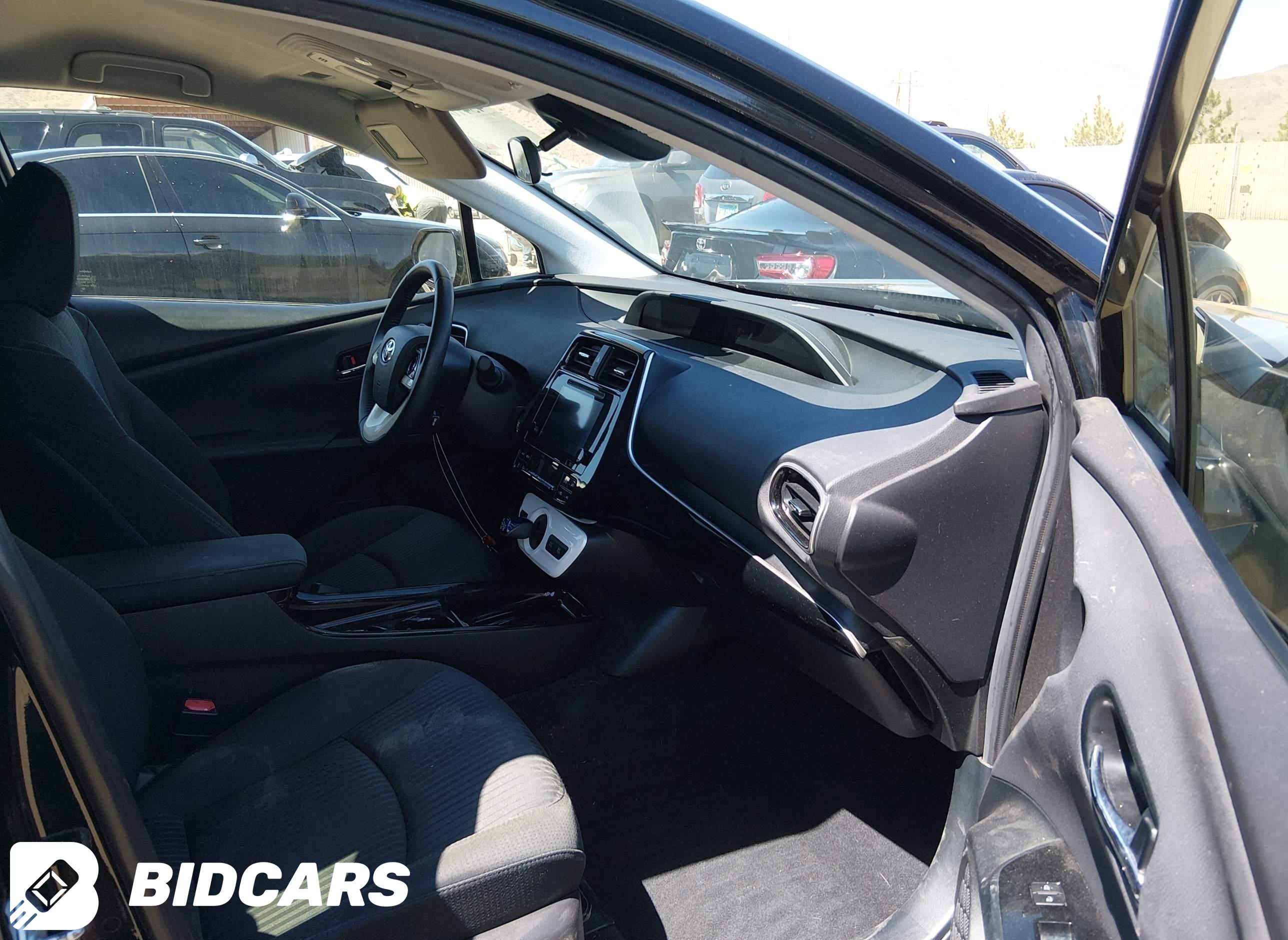 2017 Toyota Prius, Three