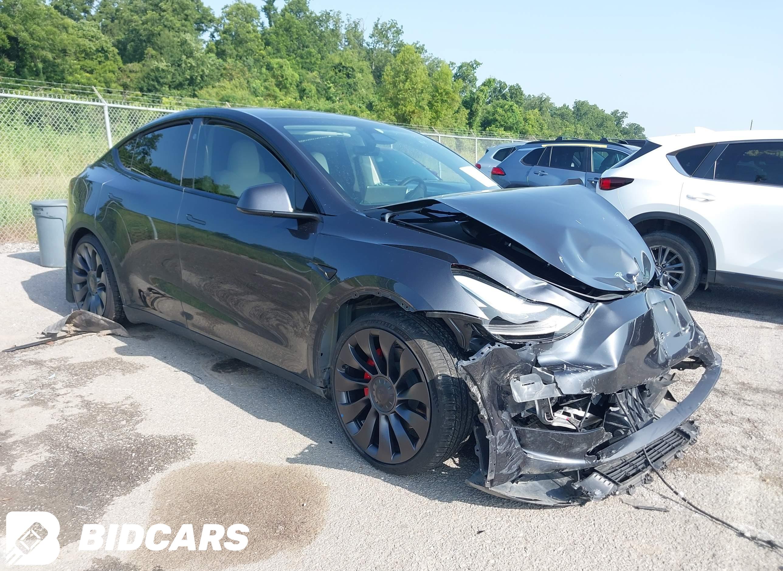 2024 Tesla Model Y, Performan...
