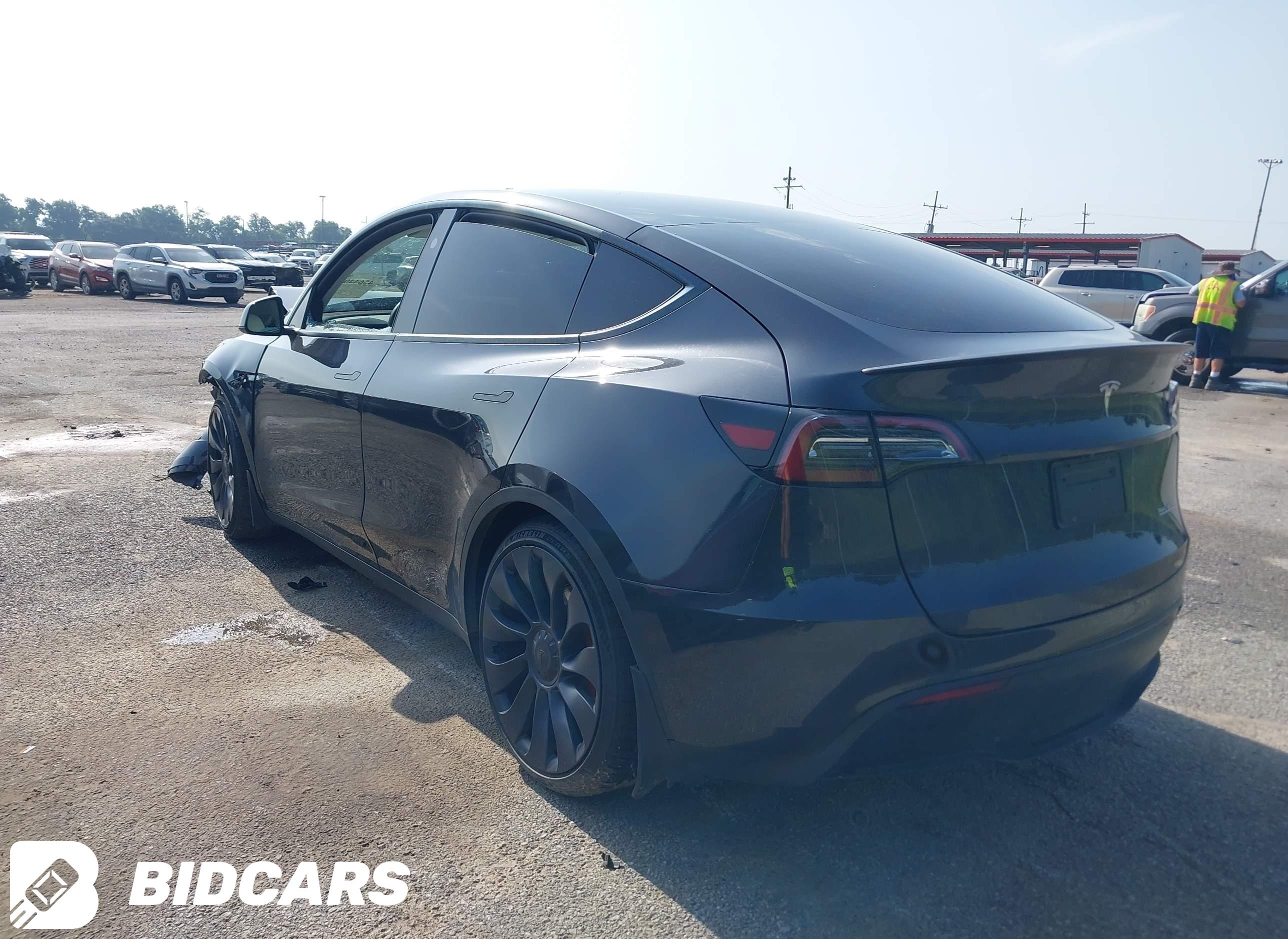 2024 Tesla Model Y, Performan...