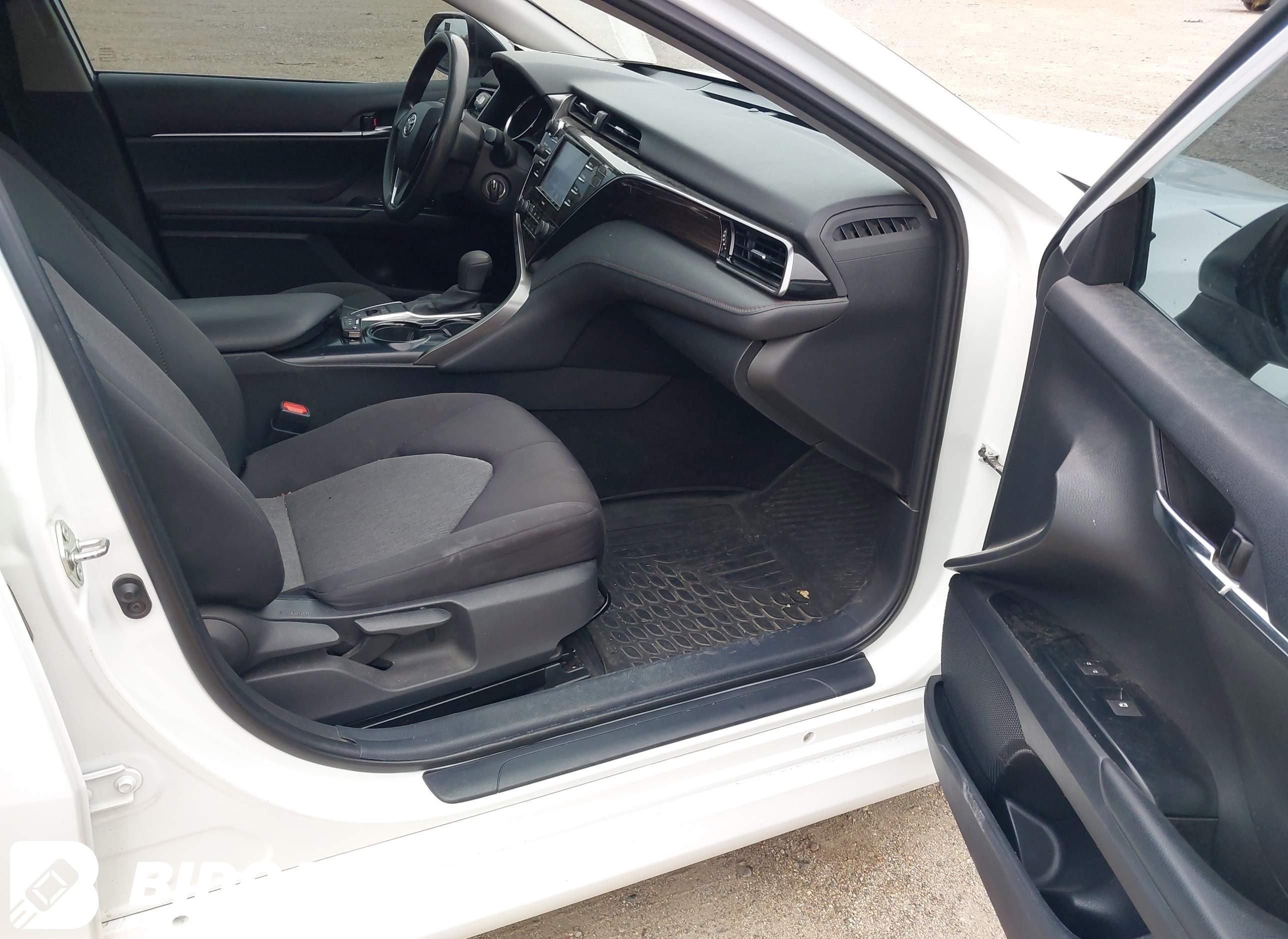 2020 Toyota Camry, Le Awd
