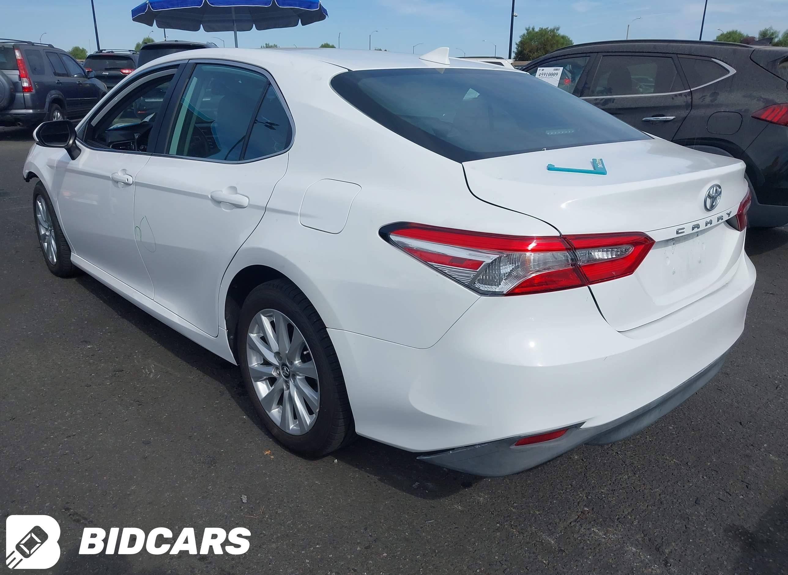 2019 Toyota Camry, LE