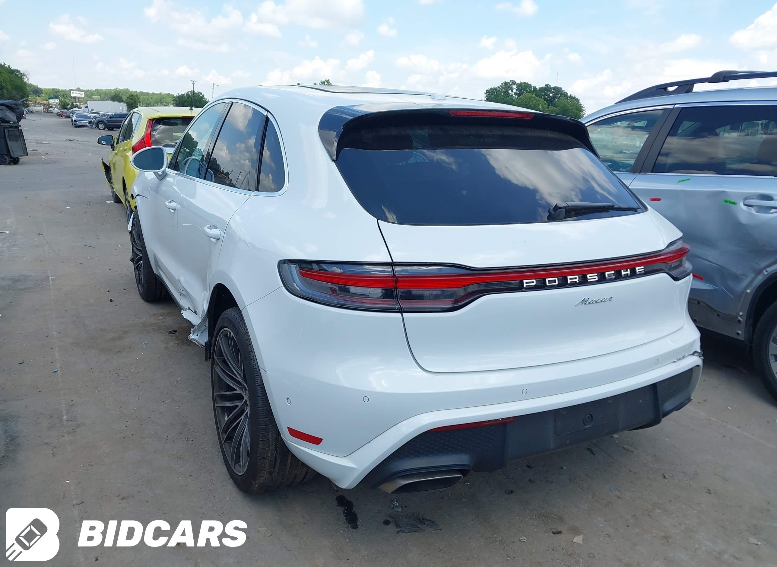 2024 Porsche Macan, T