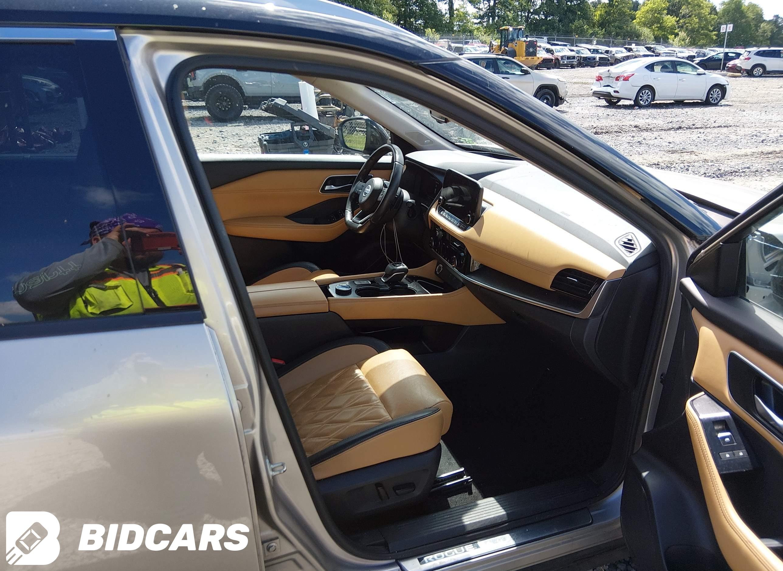 2021 Nissan Rogue, Platinum I...