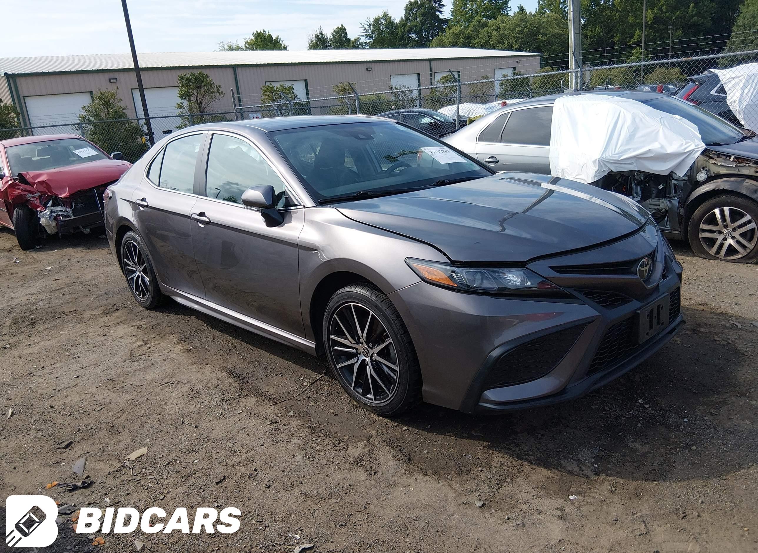 2024 Toyota Camry, SE