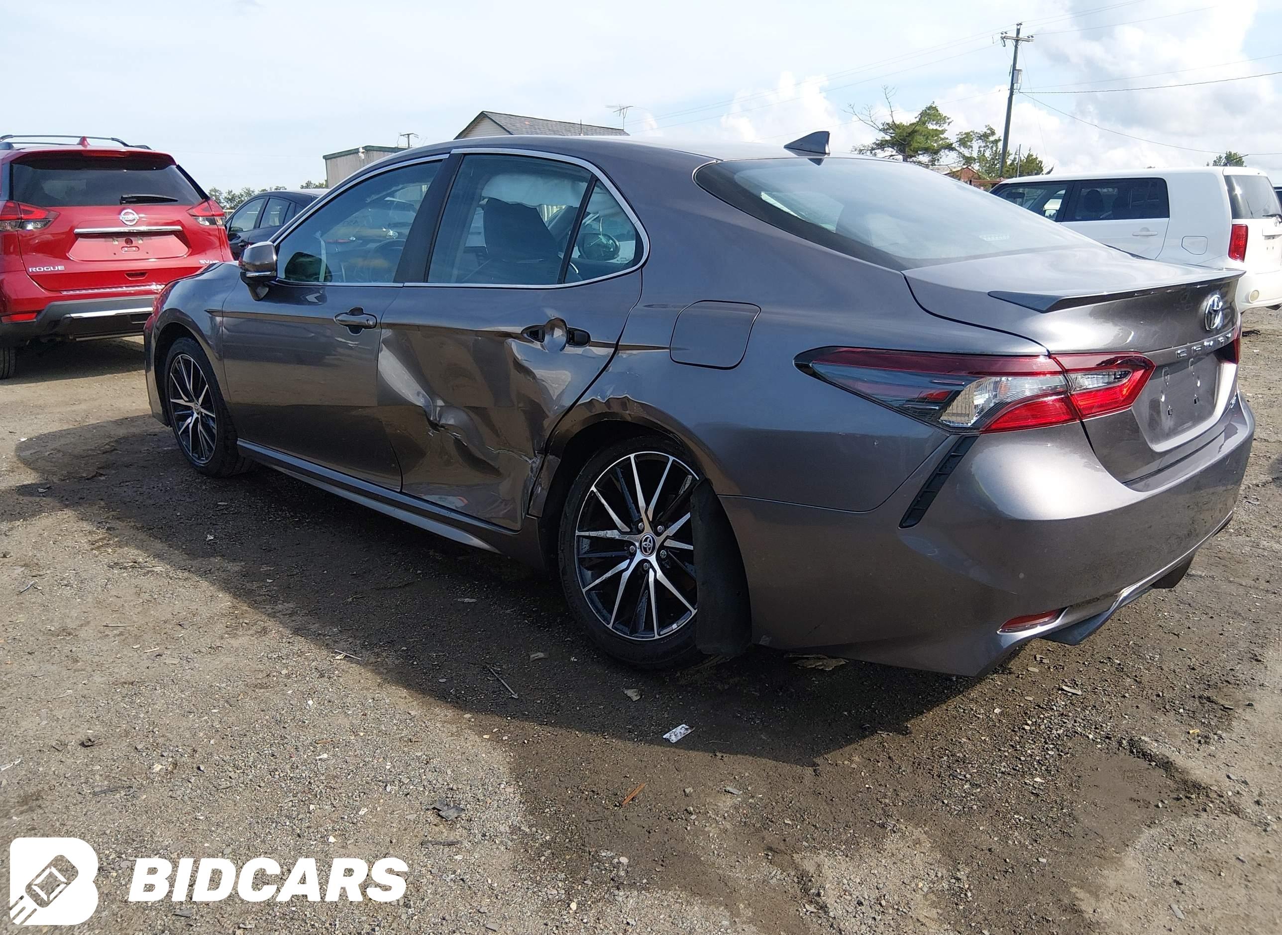2024 Toyota Camry, SE