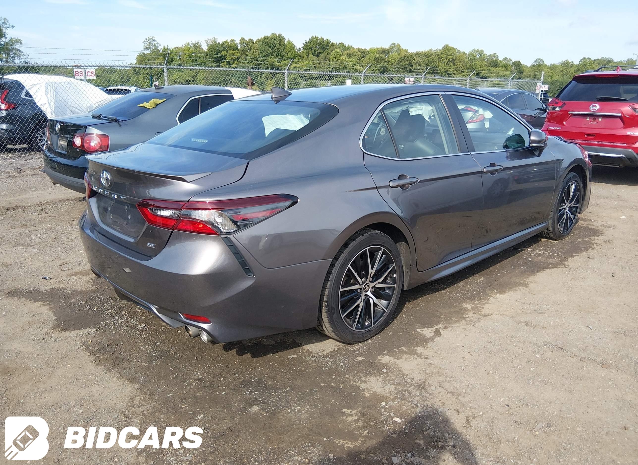 2024 Toyota Camry, SE