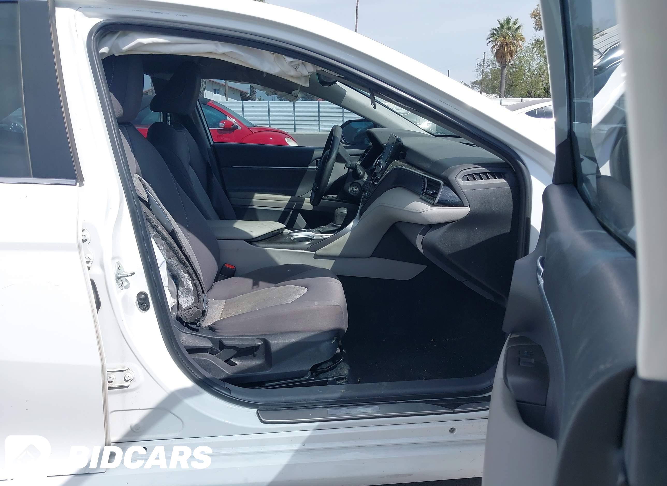 2023 Toyota Camry, LE