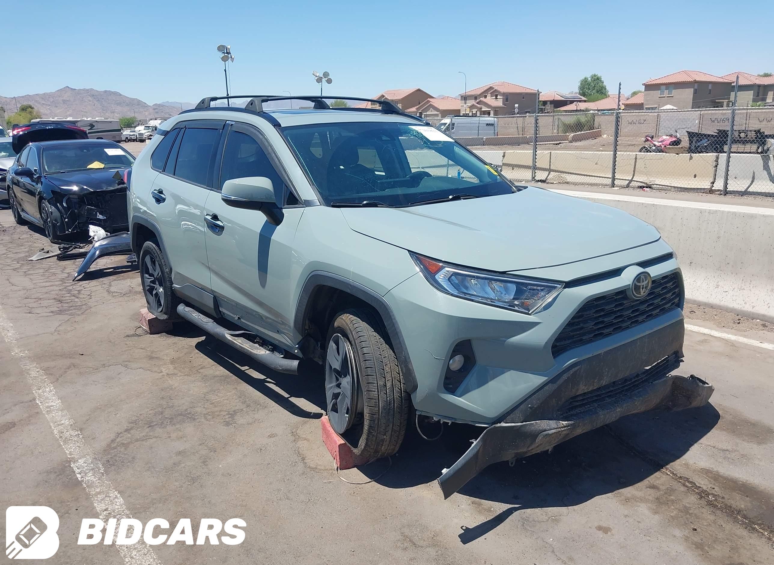 2021 Toyota RAV4, Xle