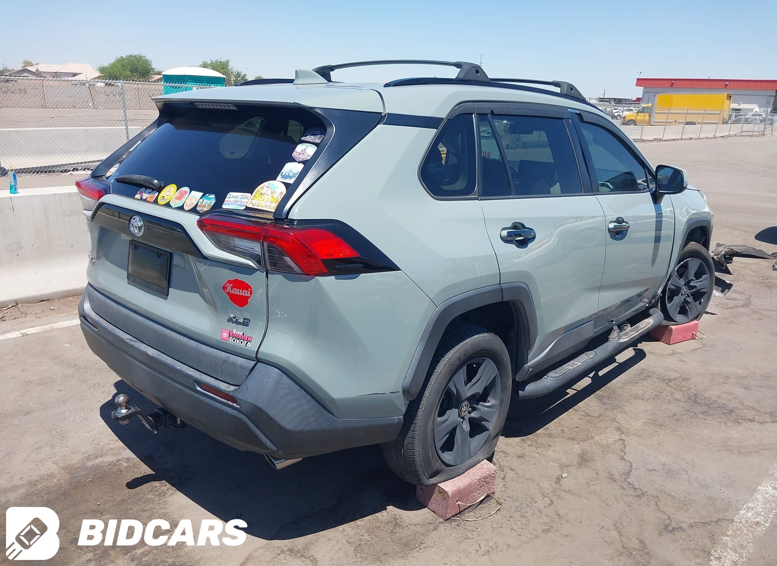 2021 Toyota RAV4, Xle