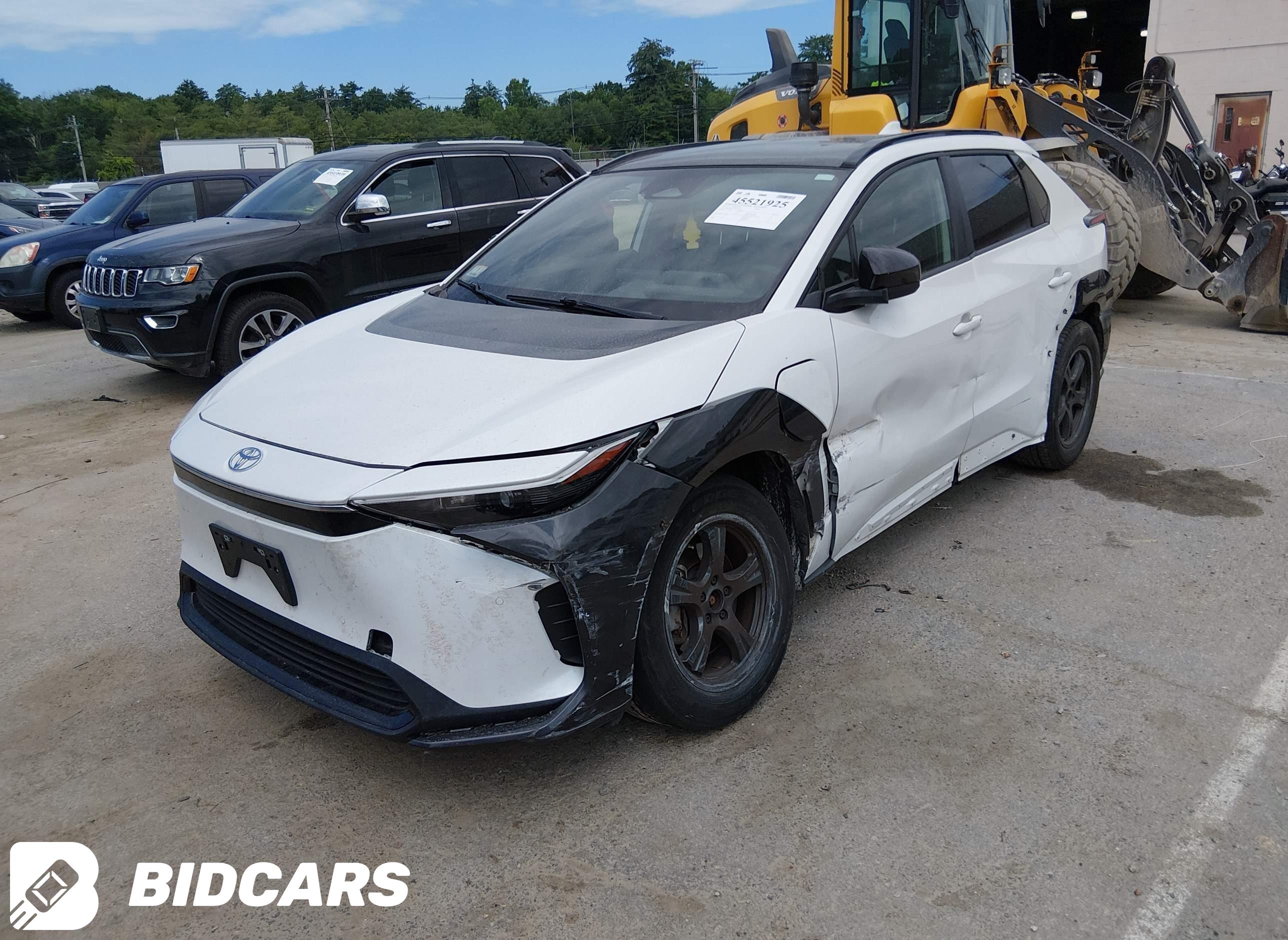 2023 Toyota BZ4X, Xle