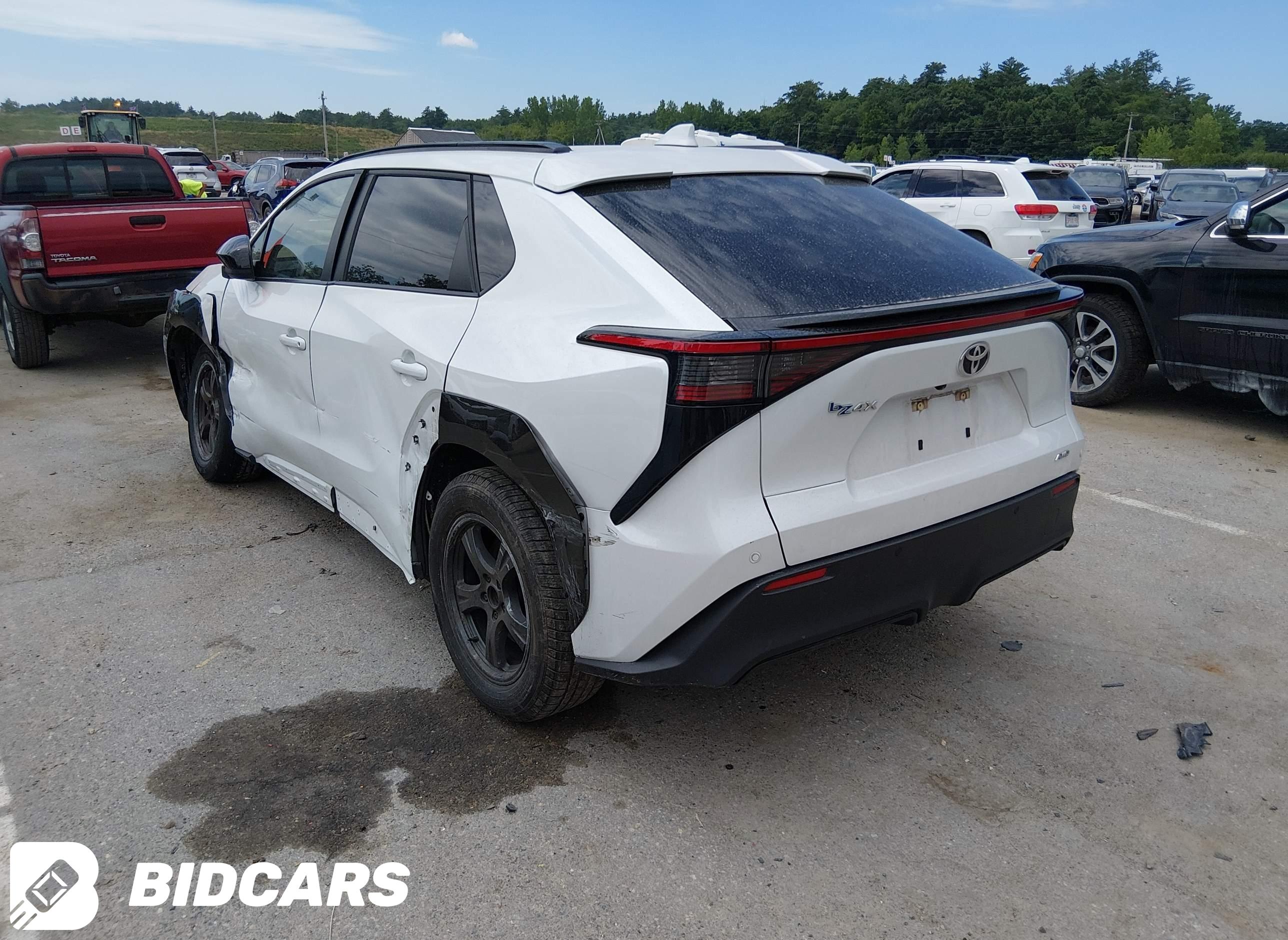 2023 Toyota BZ4X, Xle