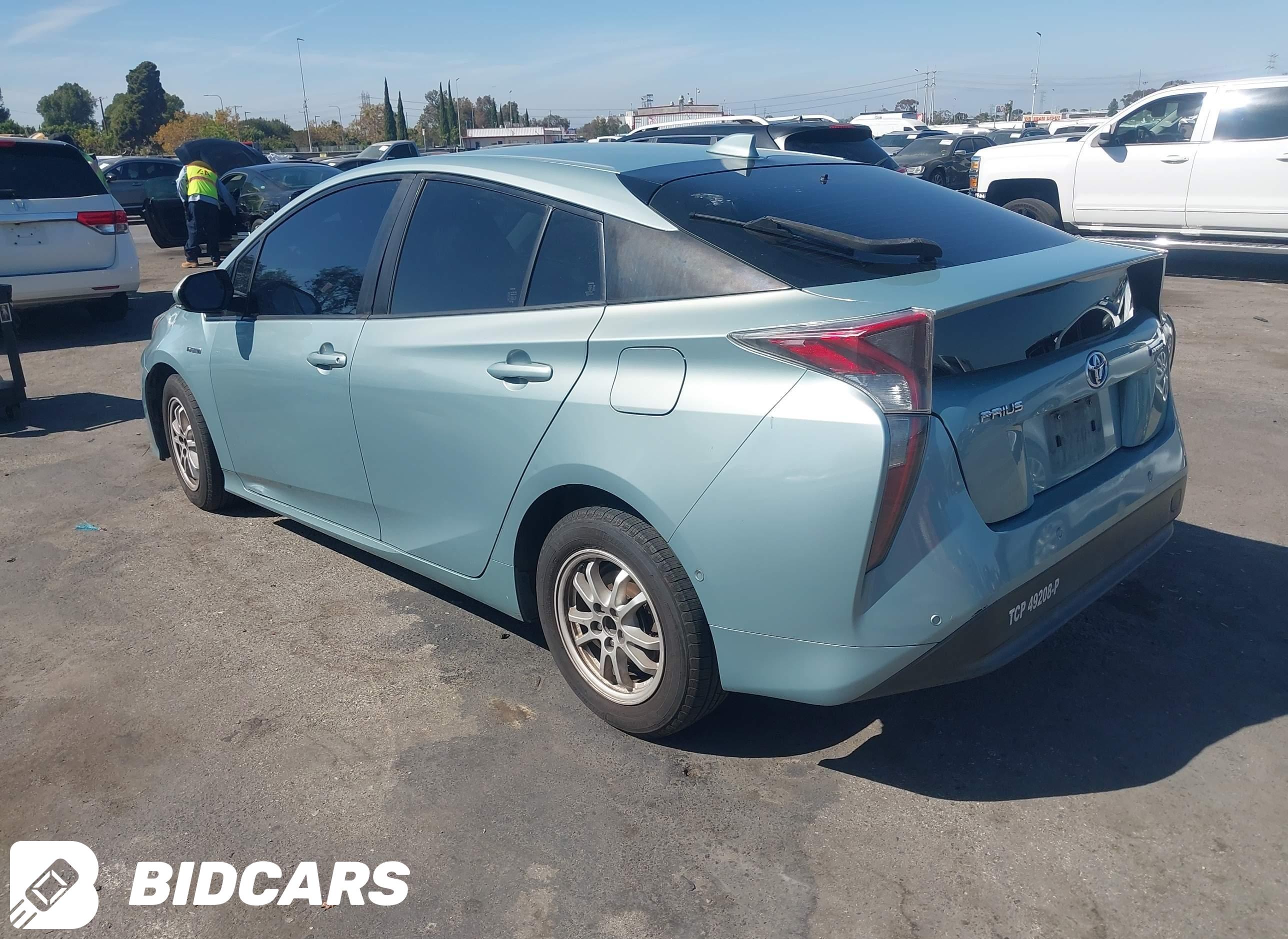 2016 Toyota Prius, Four