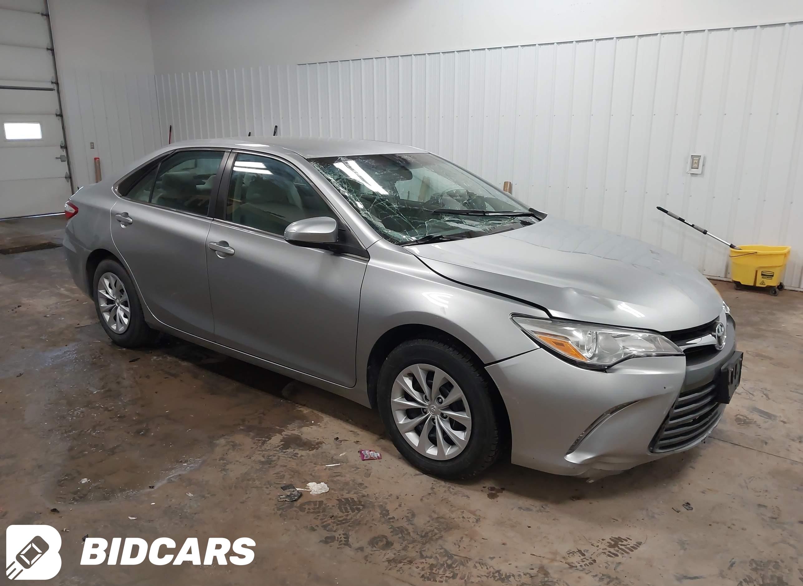 2015 Toyota Camry, LE