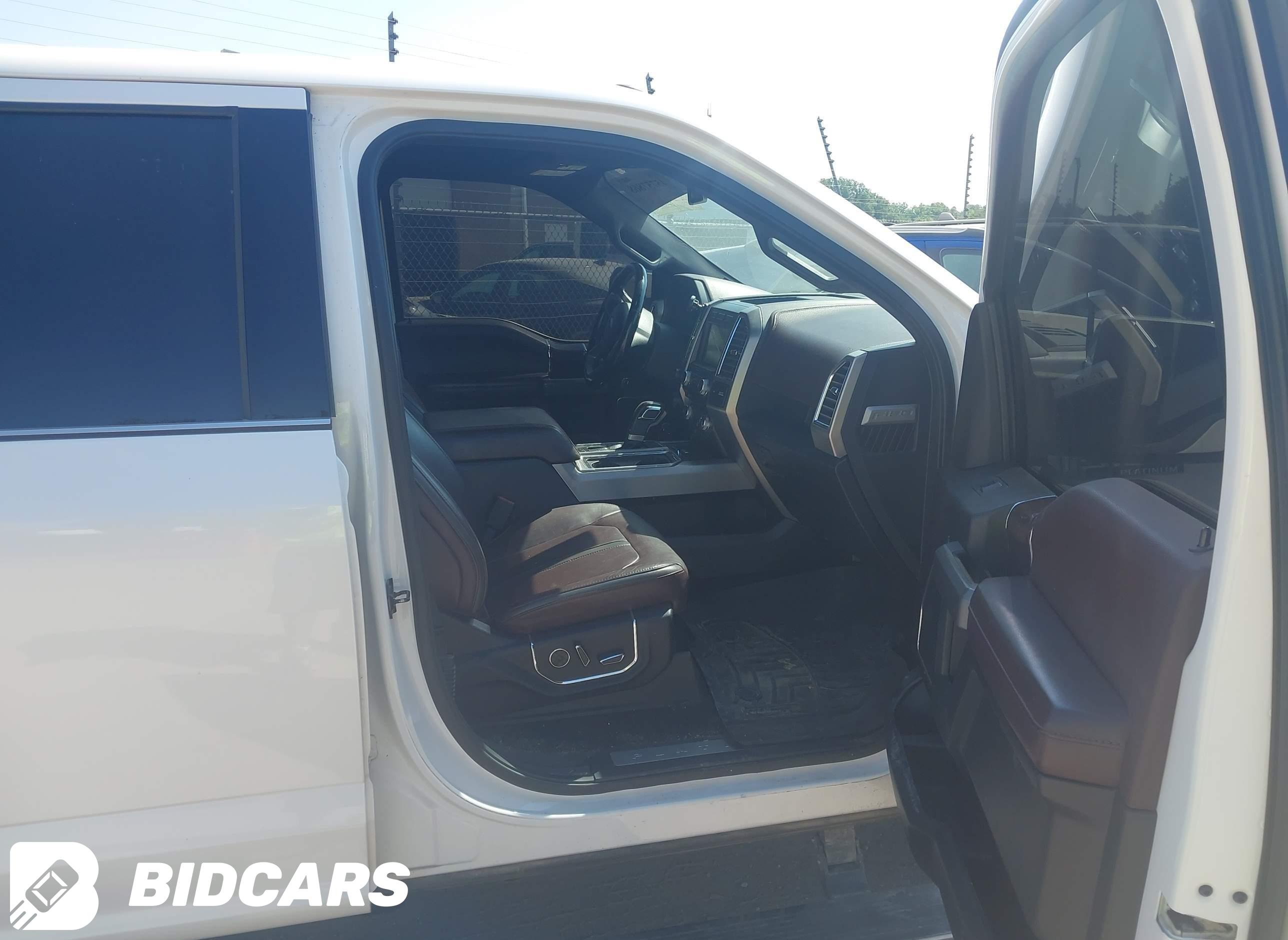 2017 Ford F-150, Platinum