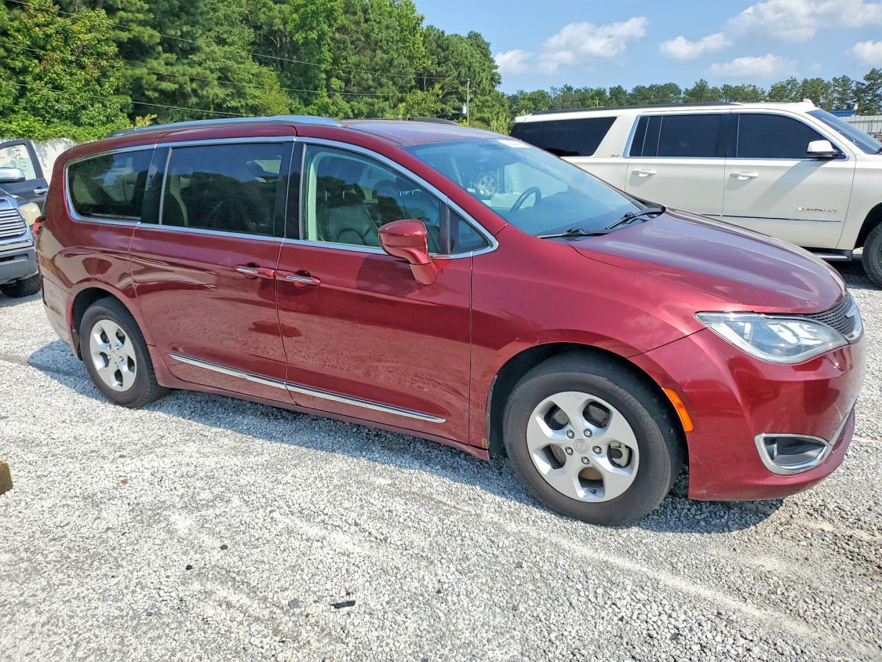 2017 Chrysler Pacifica, Touri...