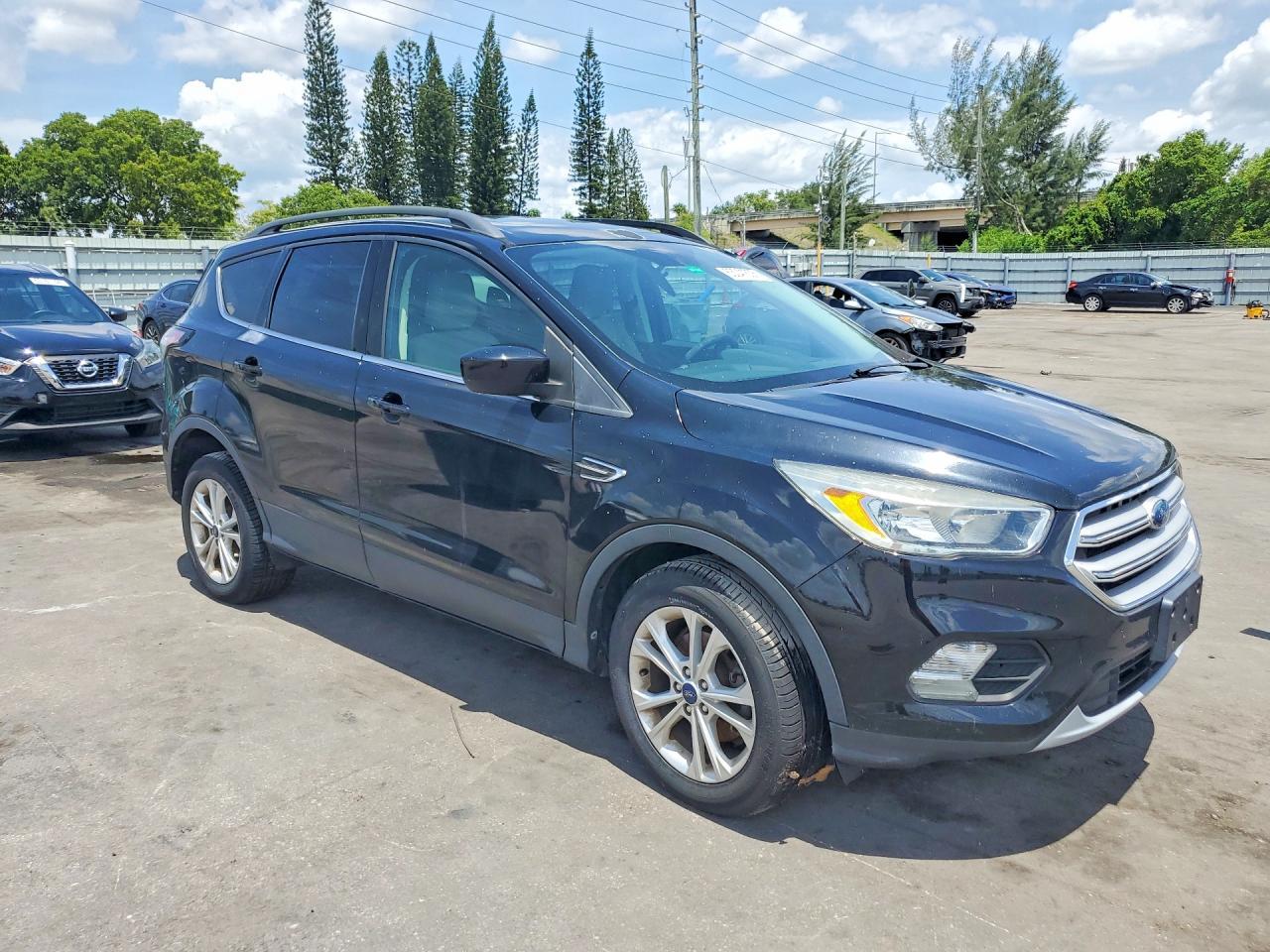 2018 Ford Escape, SE