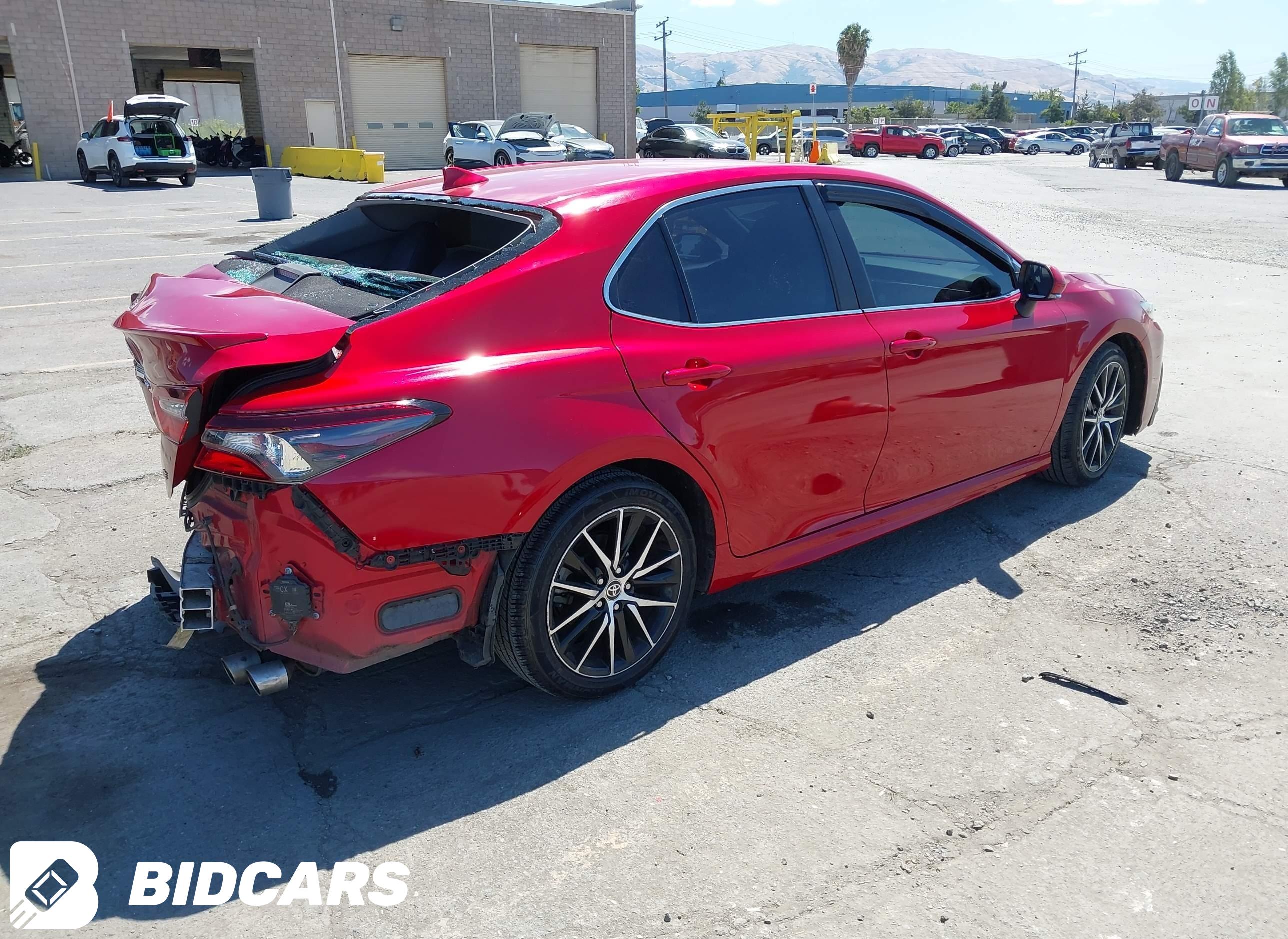 2021 Toyota Camry, SE