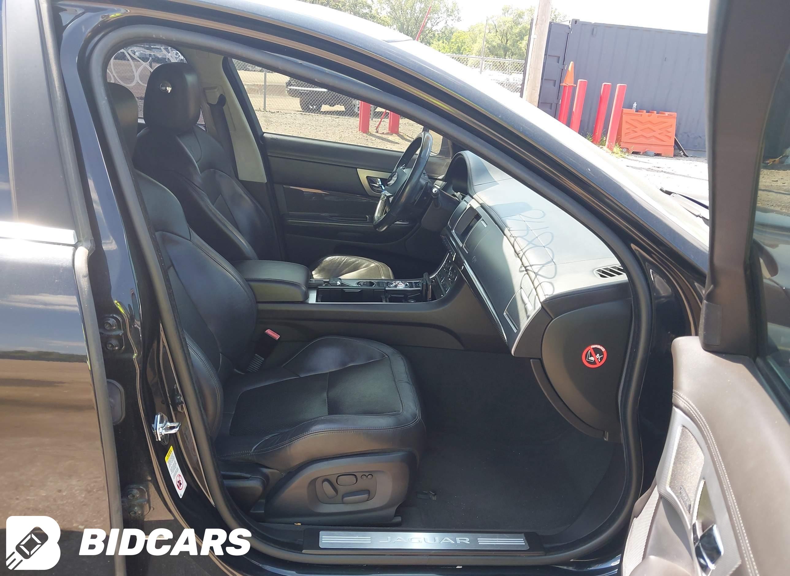 2015 Jaguar XF, Xfr
