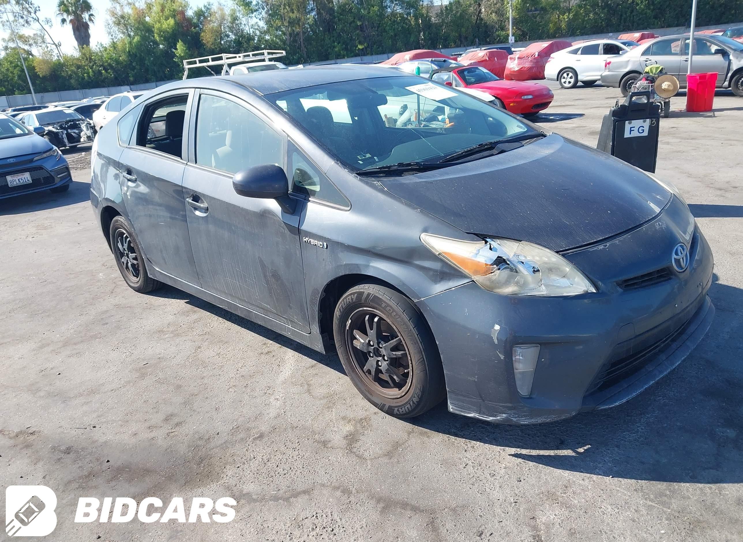 2015 Toyota Prius, Two