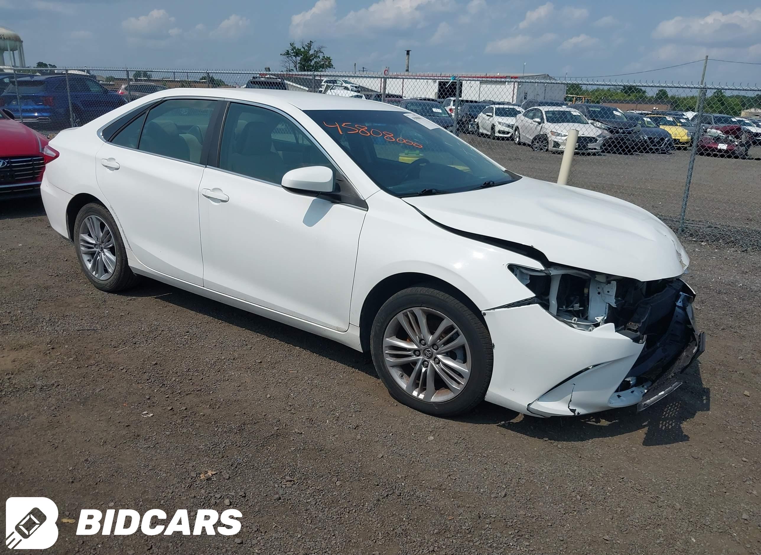 2016 Toyota Camry, SE
