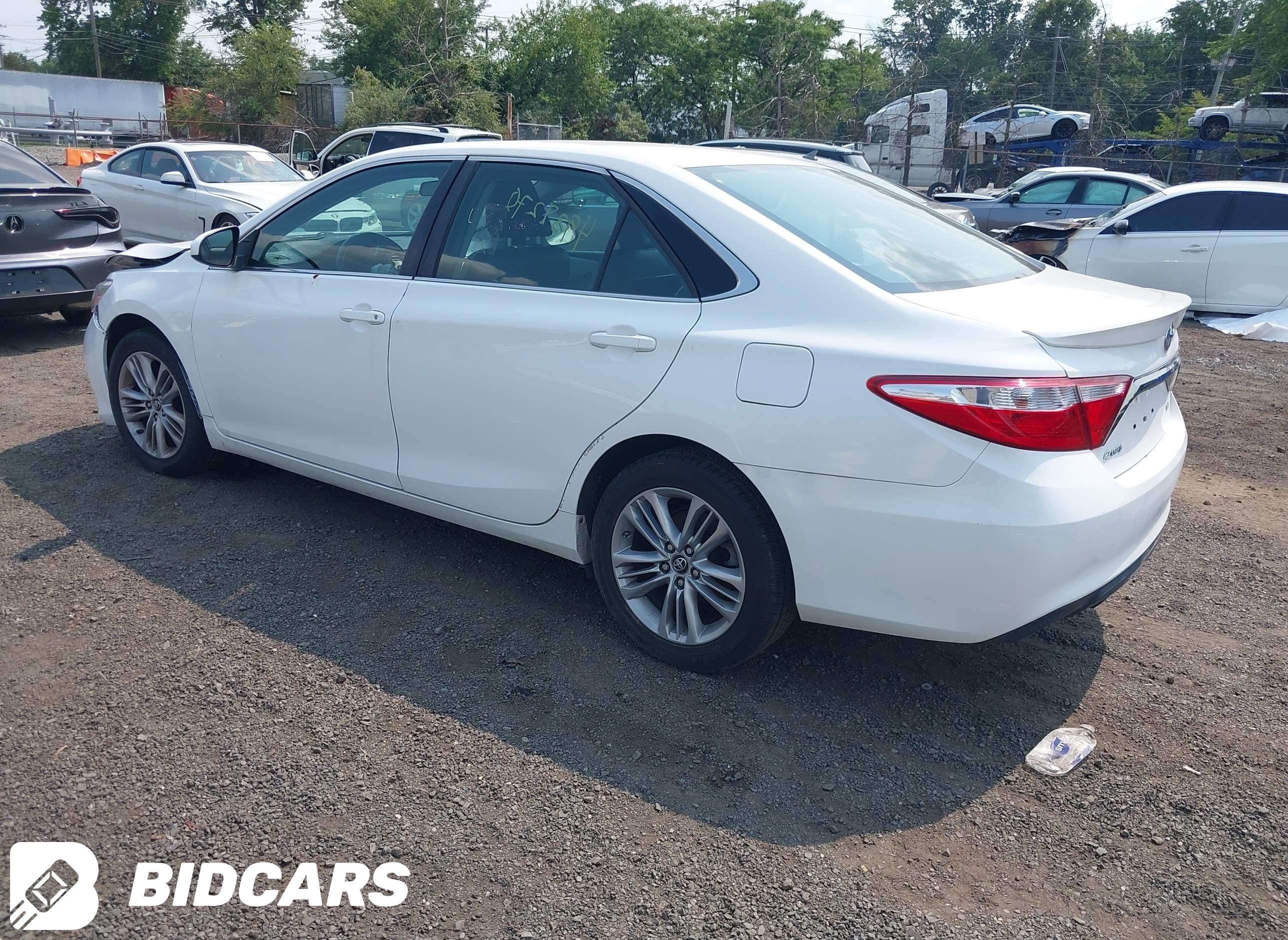 2016 Toyota Camry, SE