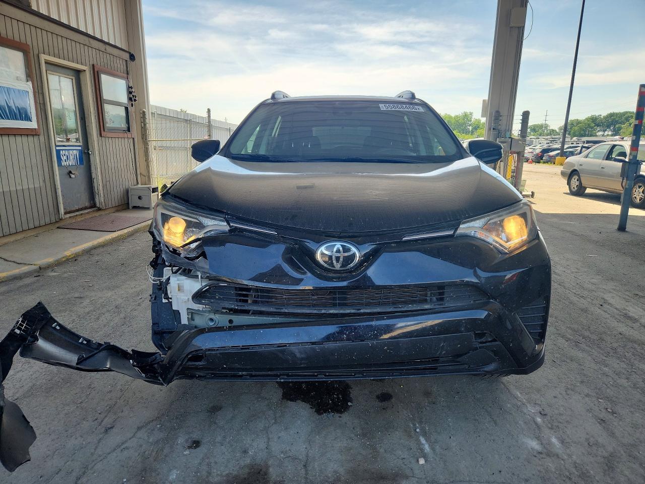 2018 Toyota RAV4, LE