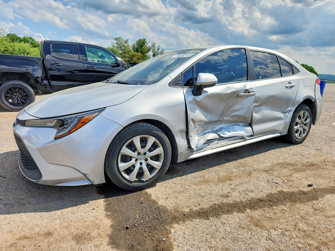 2022 Toyota Corolla, LE