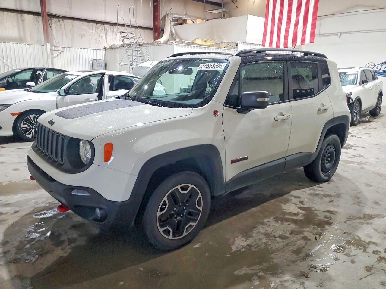 2017 Jeep Renegade, Trailhawk