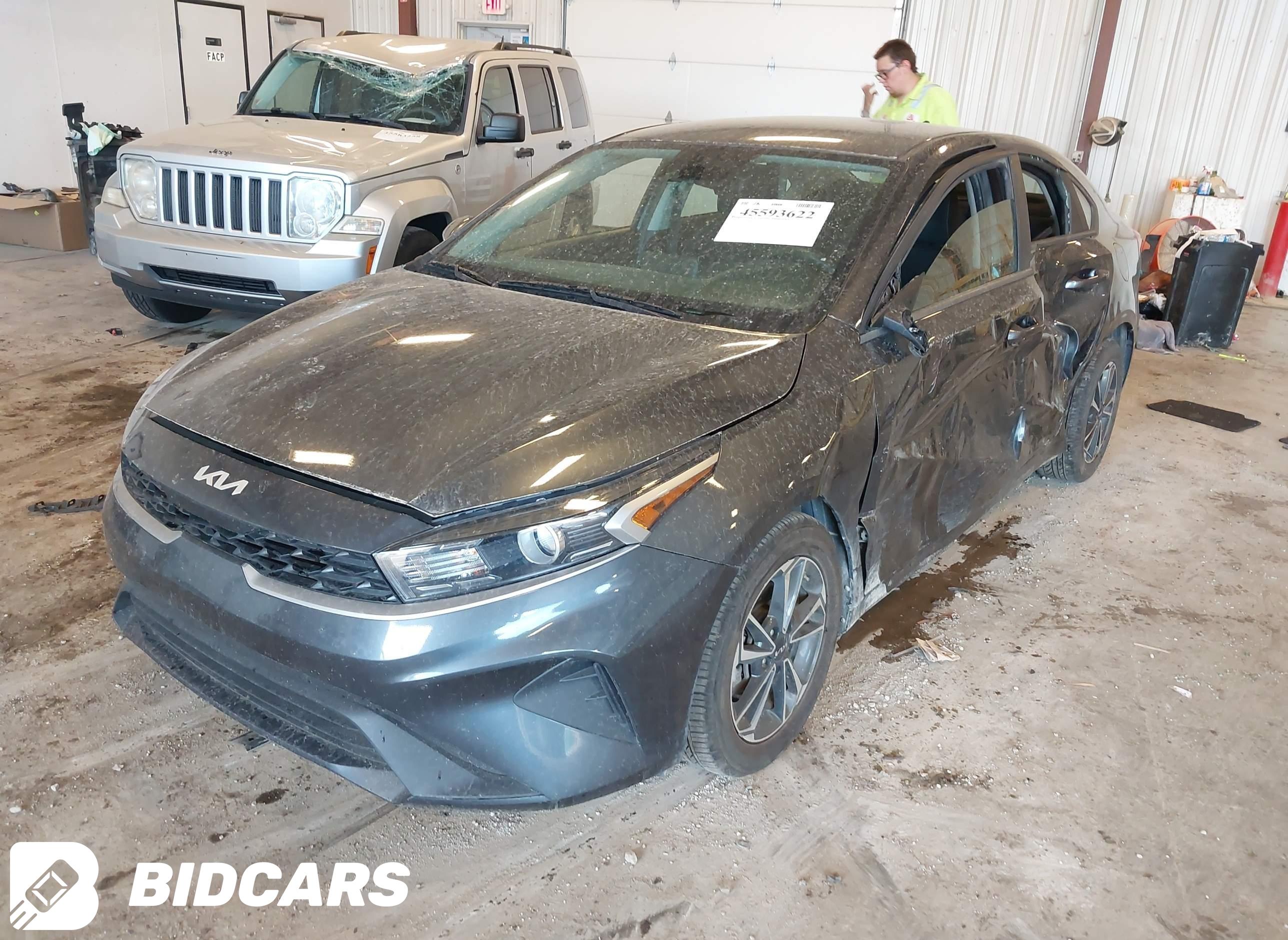 2024 KIA Forte, Lxs