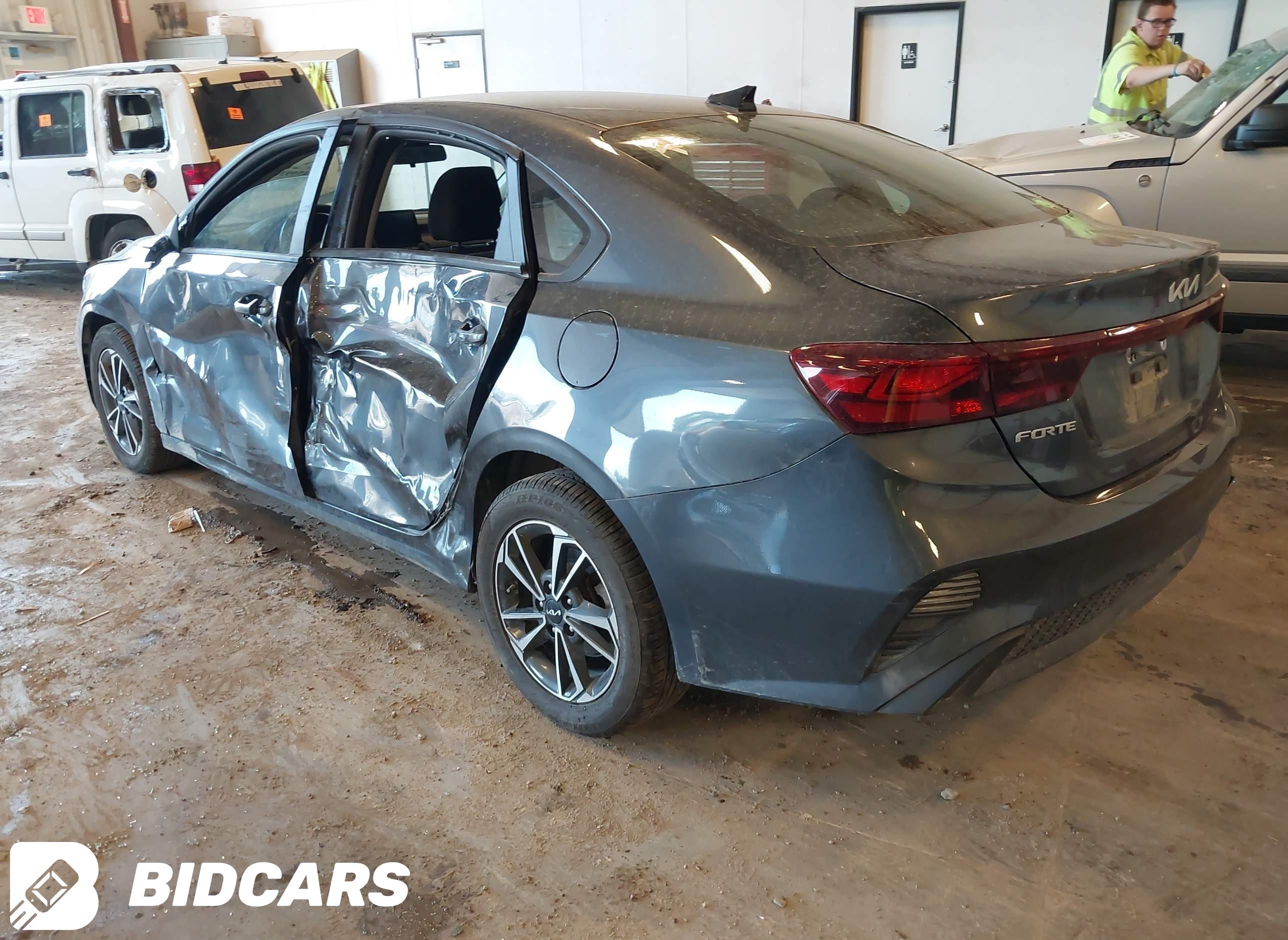 2024 KIA Forte, Lxs