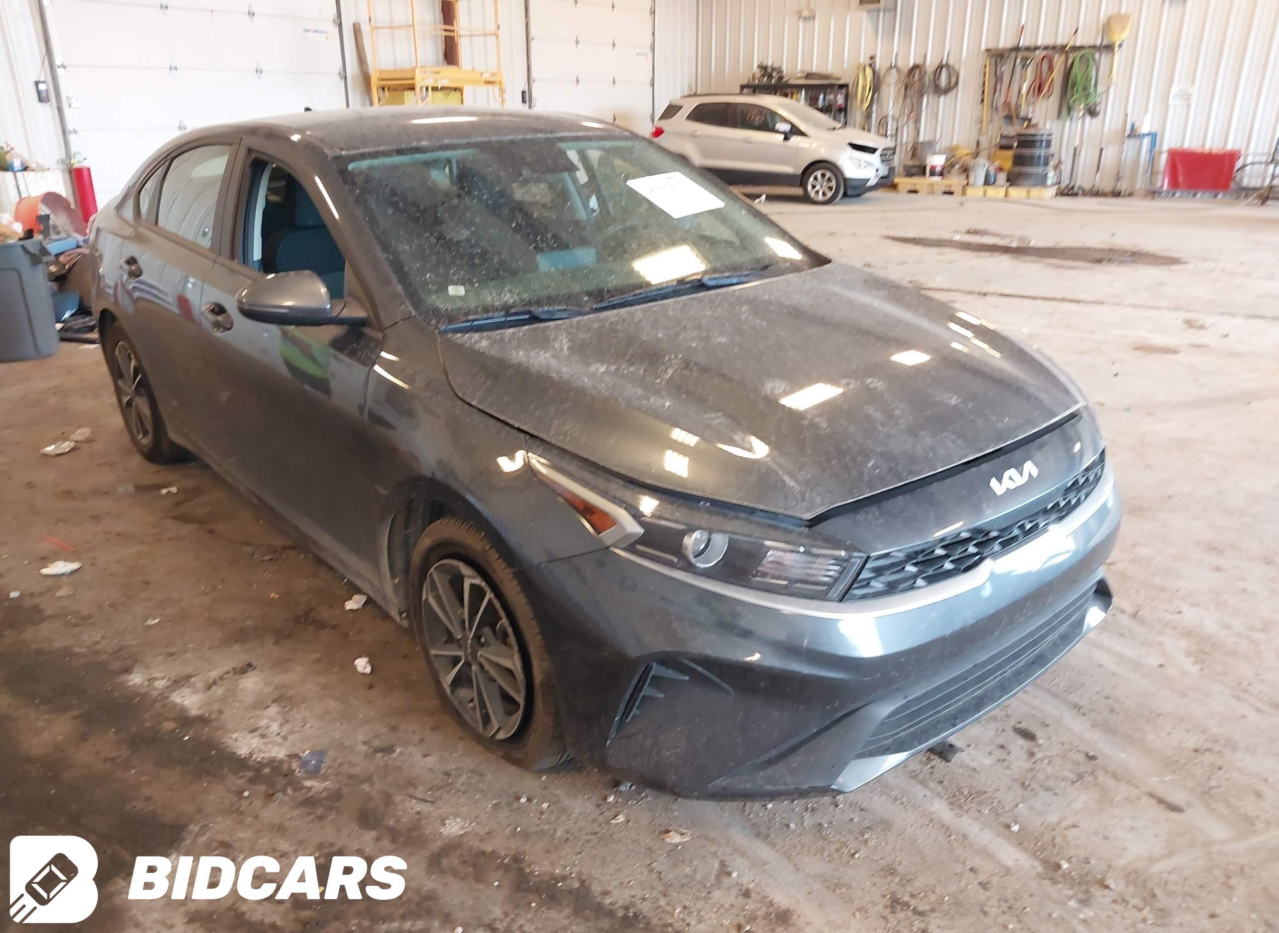 2024 KIA Forte, Lxs