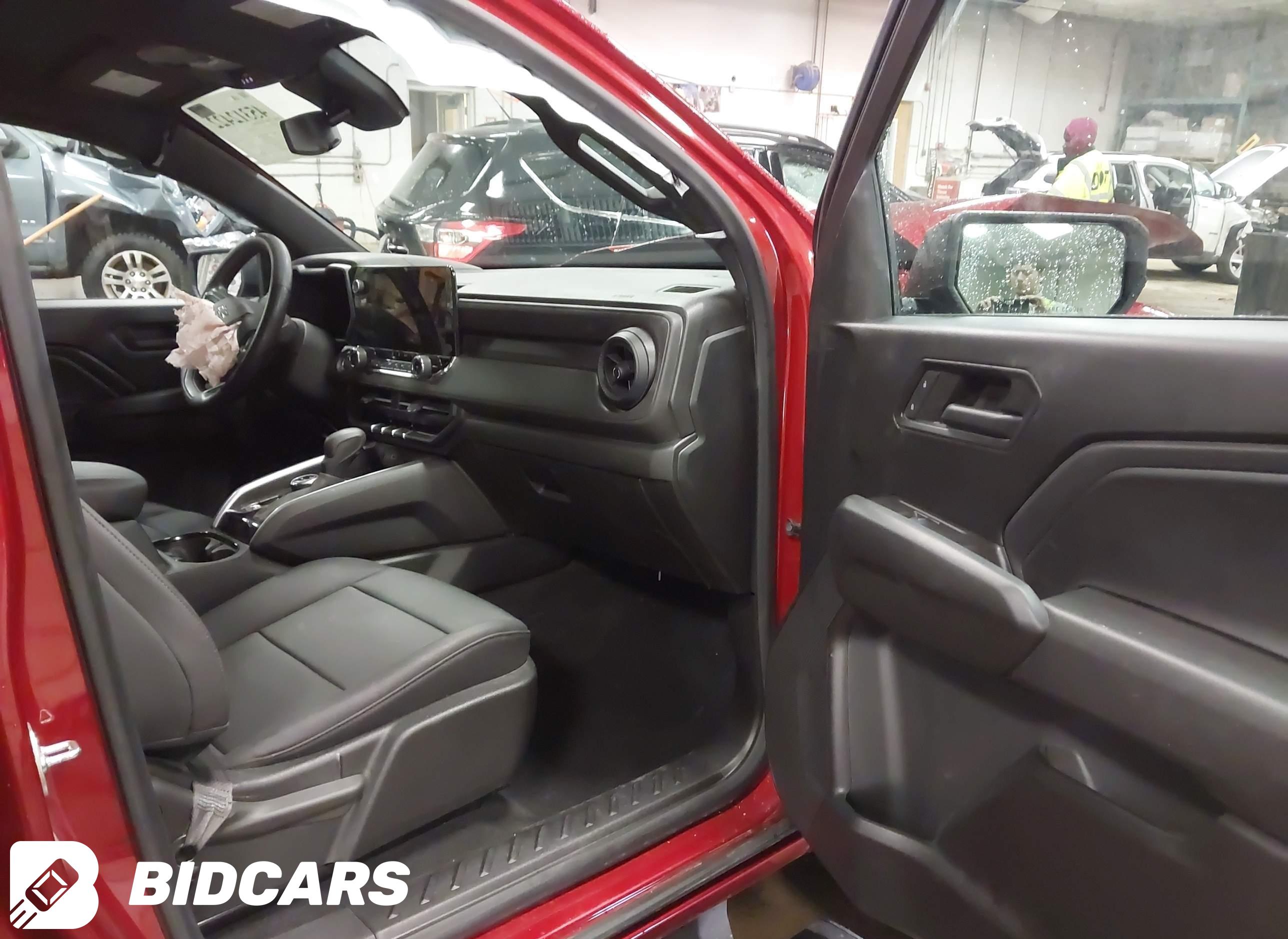 2024 Chevrolet Colorado, 4Wd...