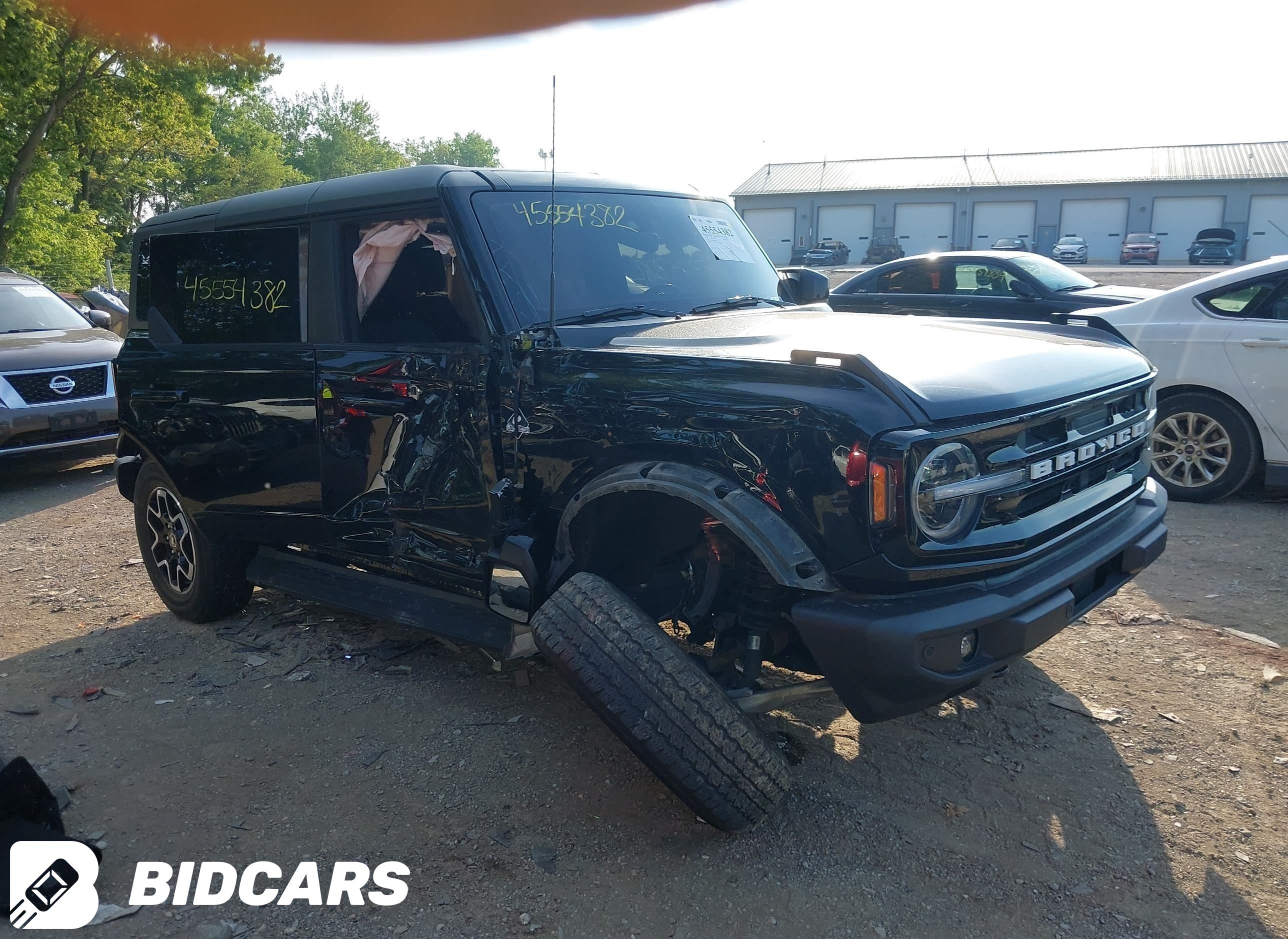 2023 Ford Bronco, Outer Banks